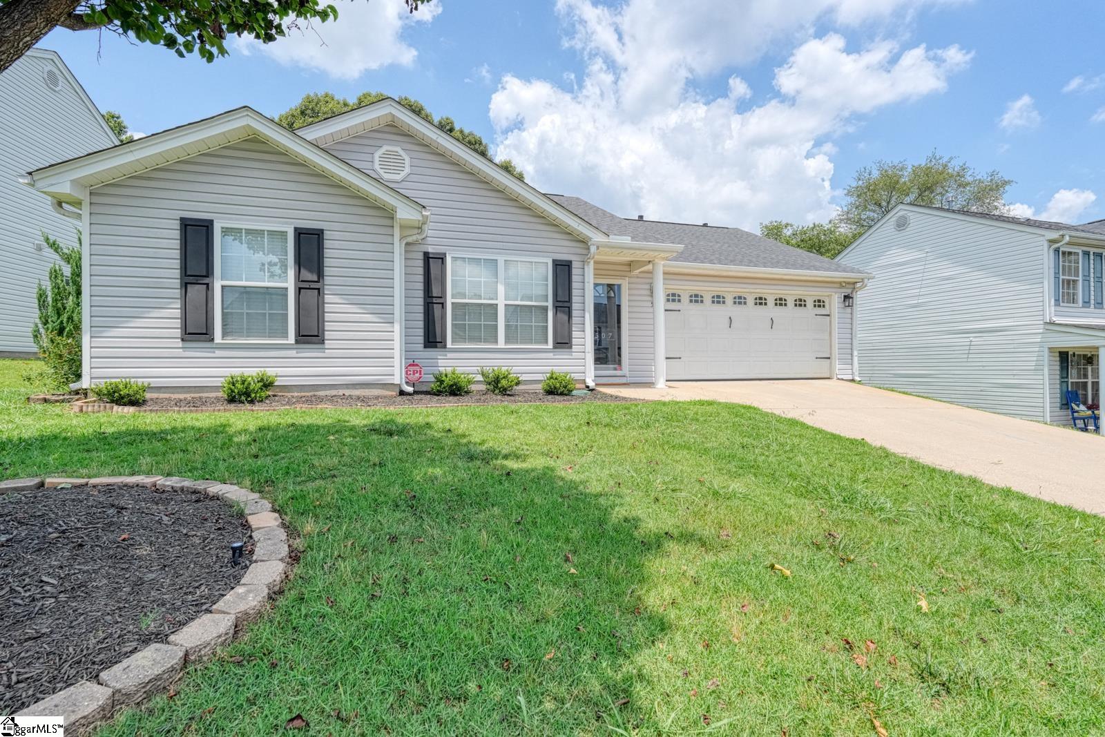 507 Hamilton Chase Drive Property Photo 2