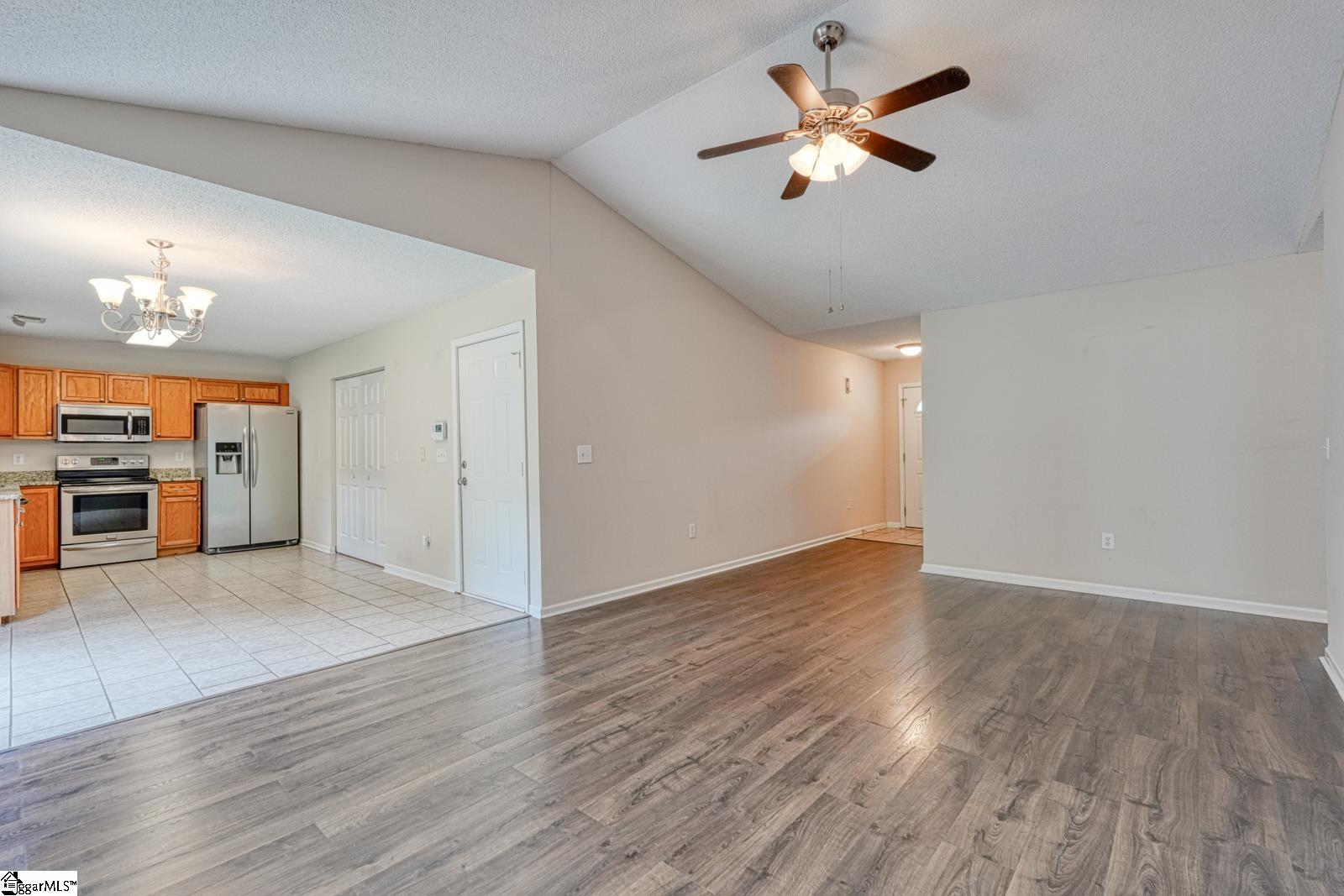 507 Hamilton Chase Drive Property Photo 6