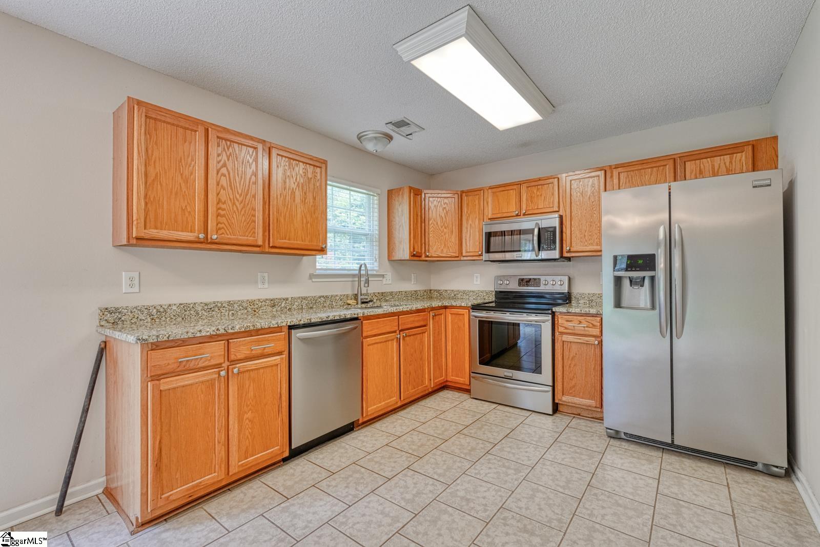 507 Hamilton Chase Drive Property Photo 10