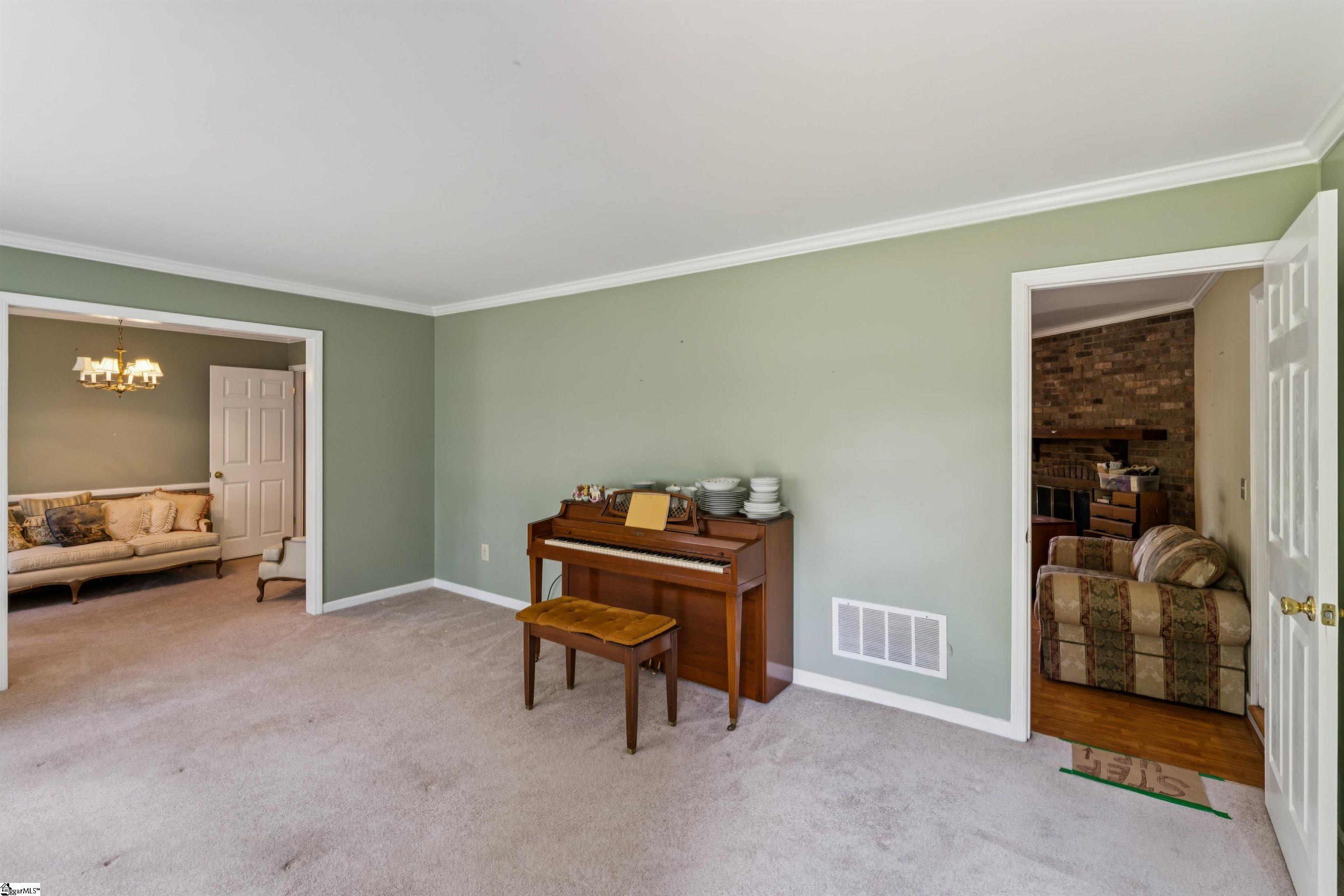 15 Weehawken Circle Property Photo 16