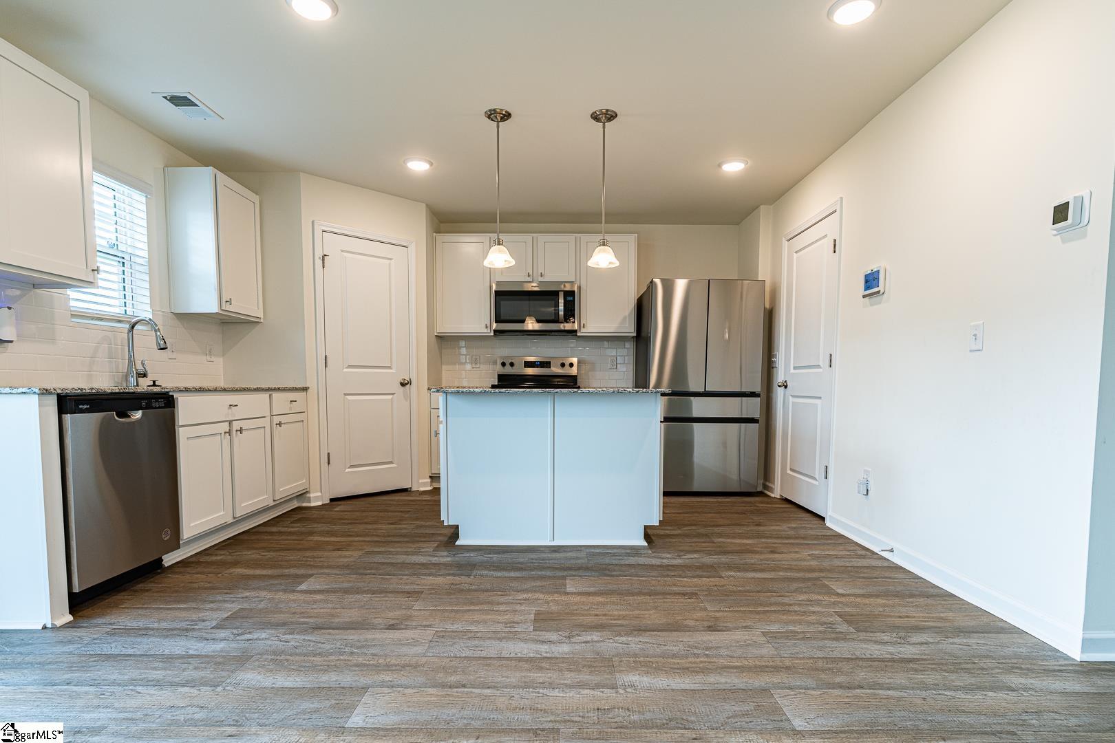 6076 Willutuck Drive Property Photo 4
