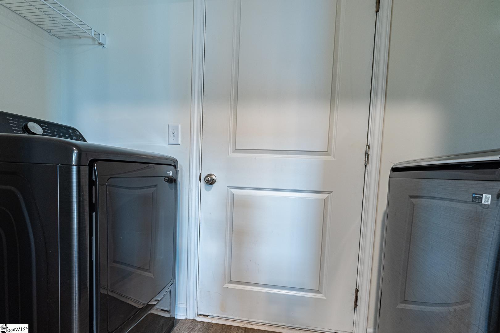 6076 Willutuck Drive Property Photo 27