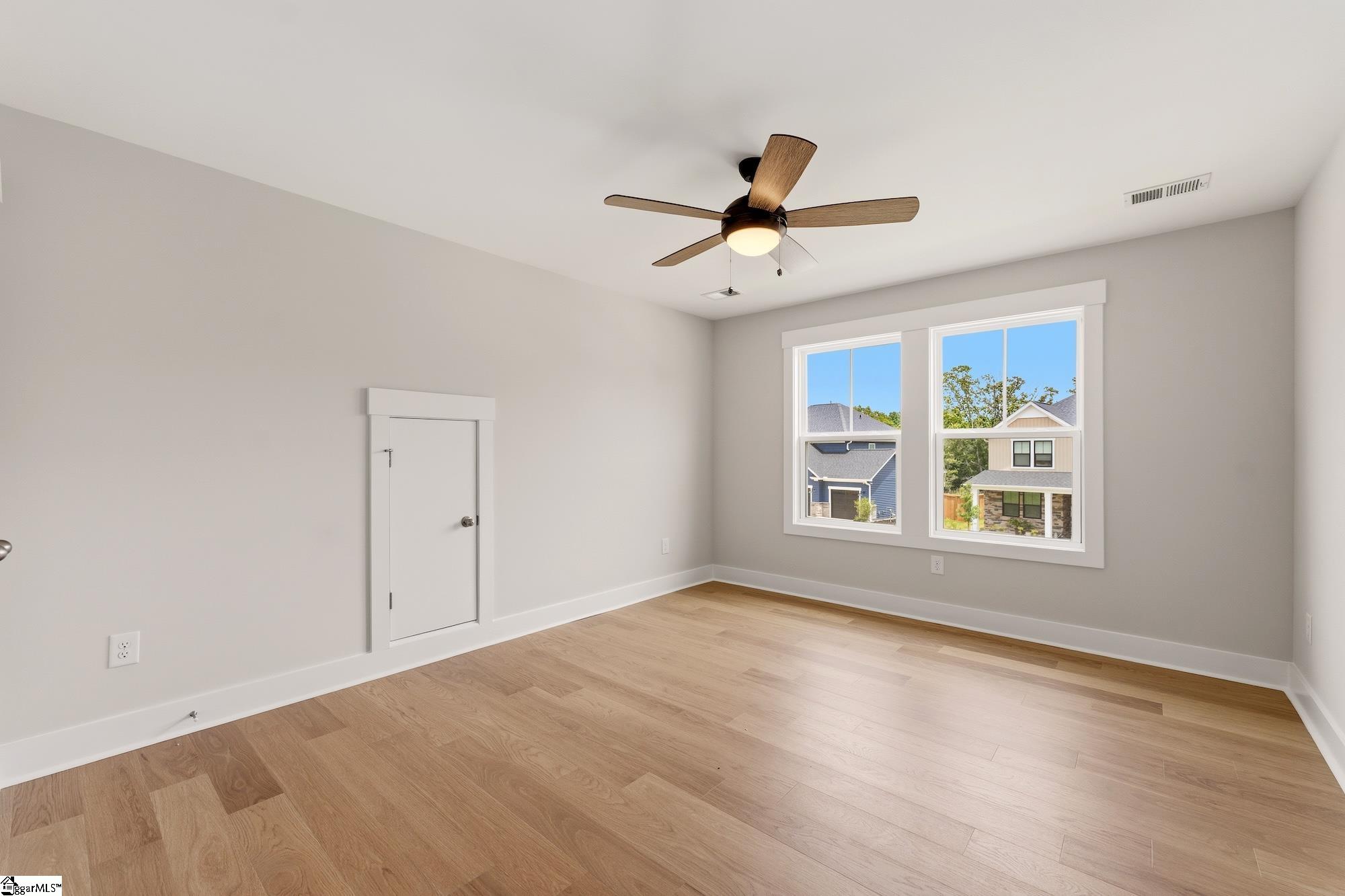 127 Eagle Creek Drive Property Photo 15