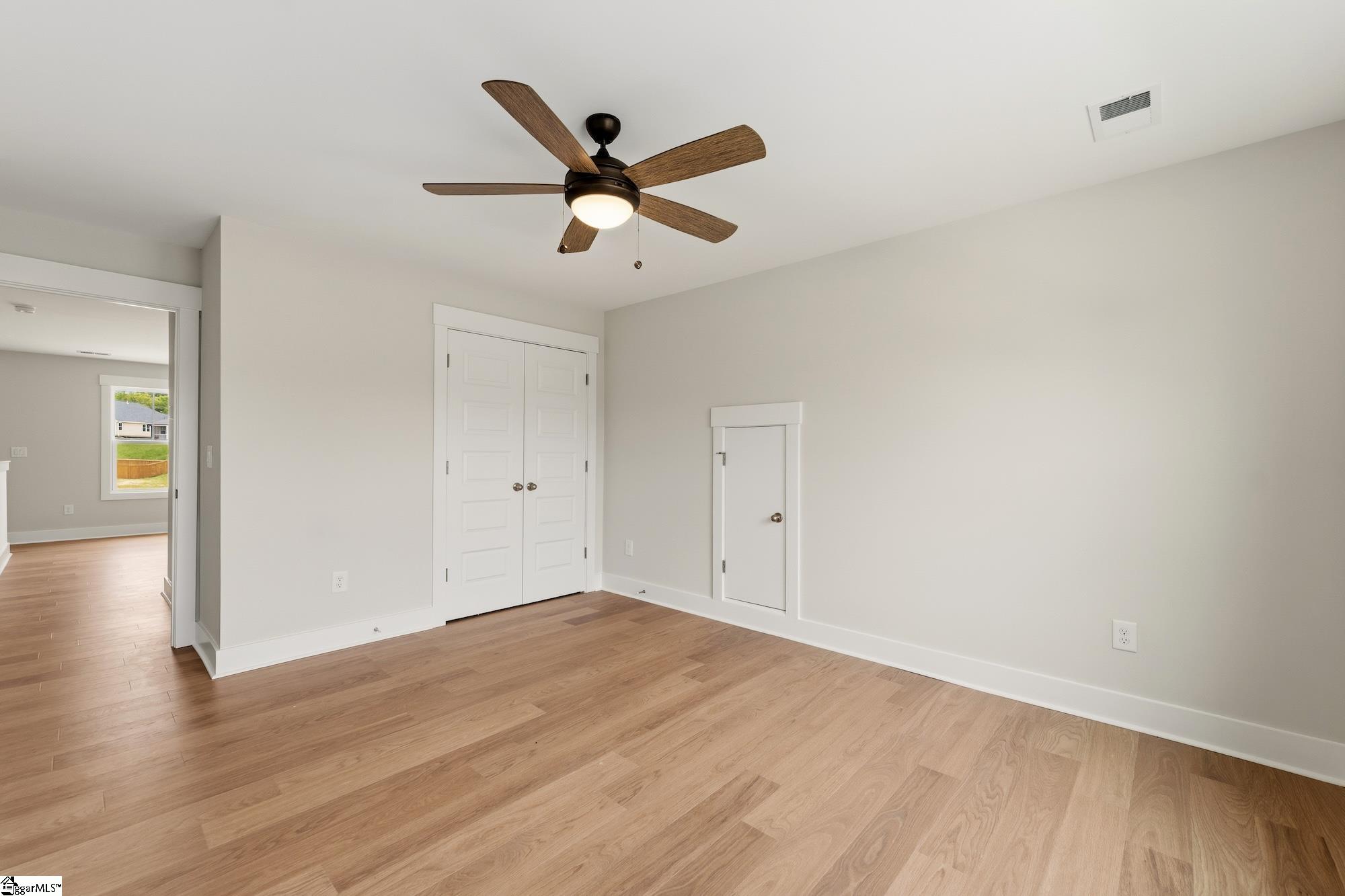 127 Eagle Creek Drive Property Photo 16