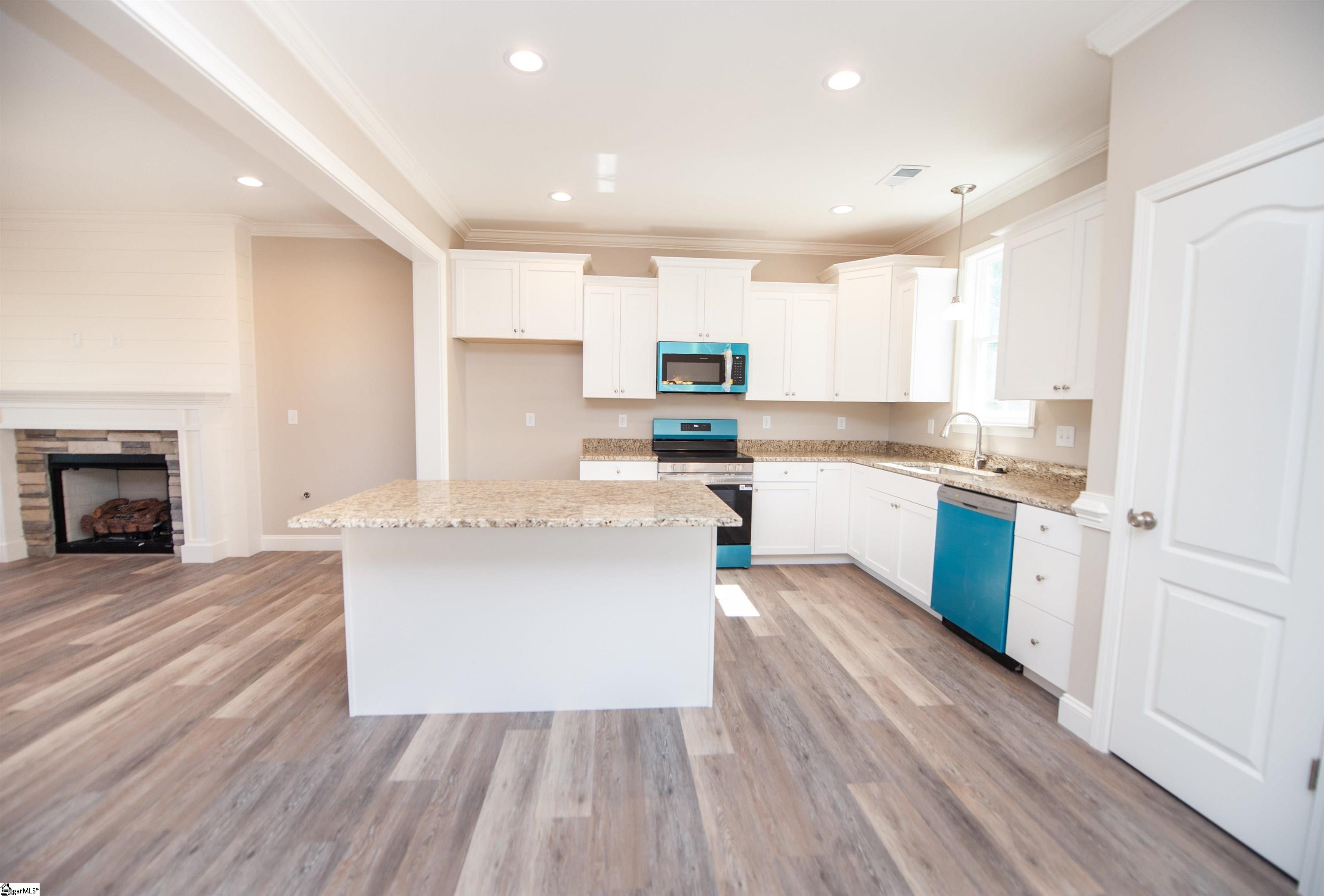 220 Water Mill Road Property Photo 4