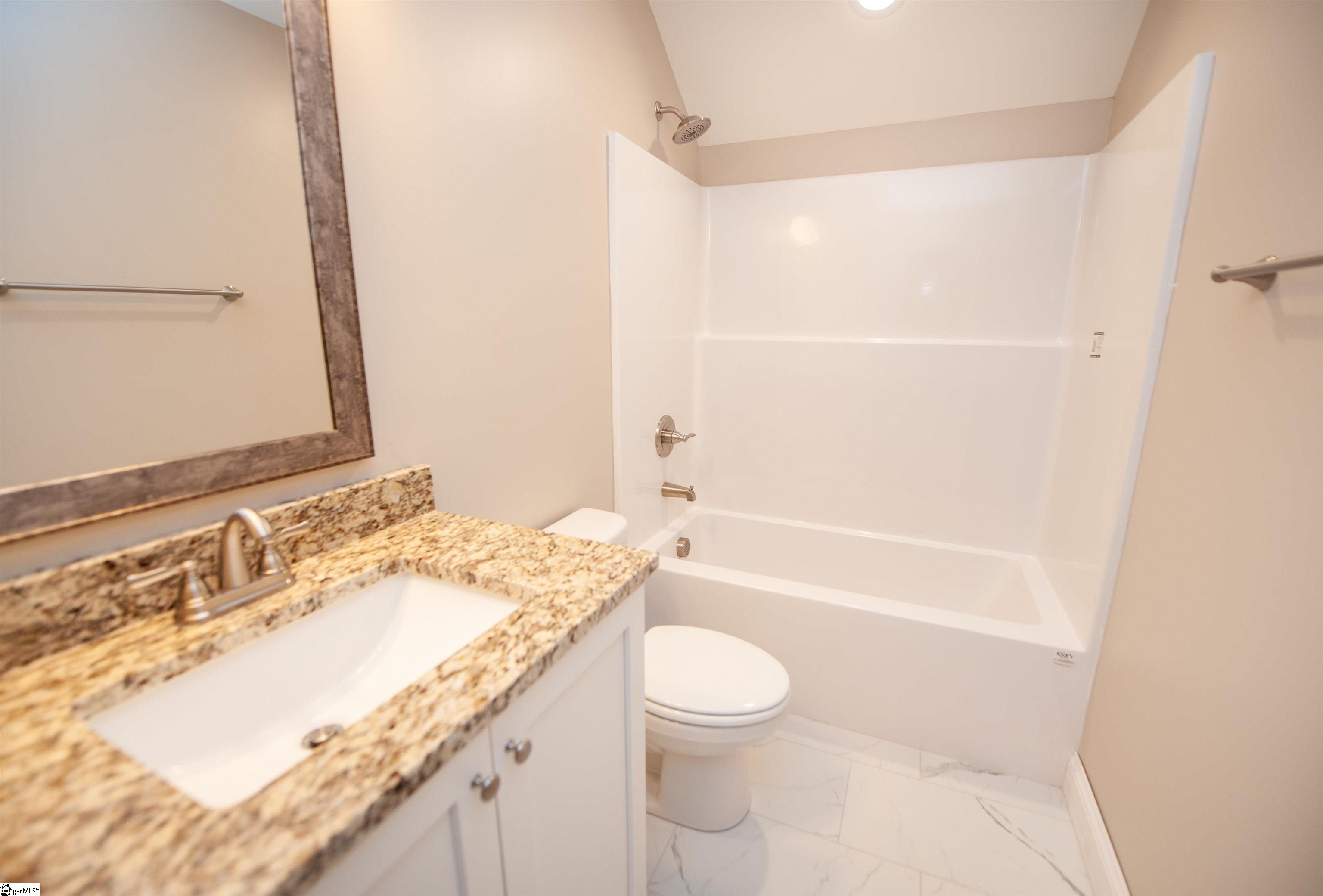 220 Water Mill Road Property Photo 15