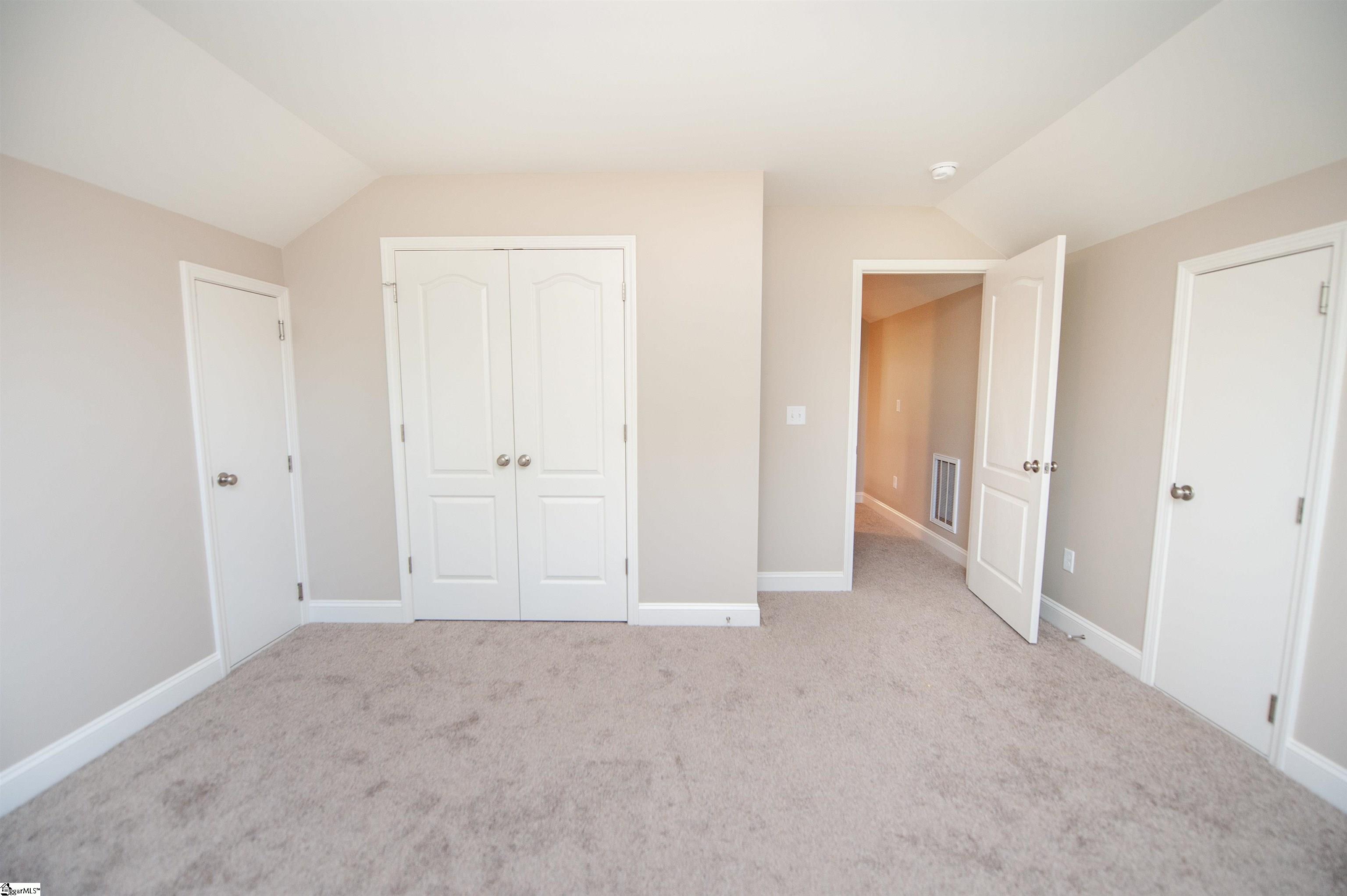 220 Water Mill Road Property Photo 16