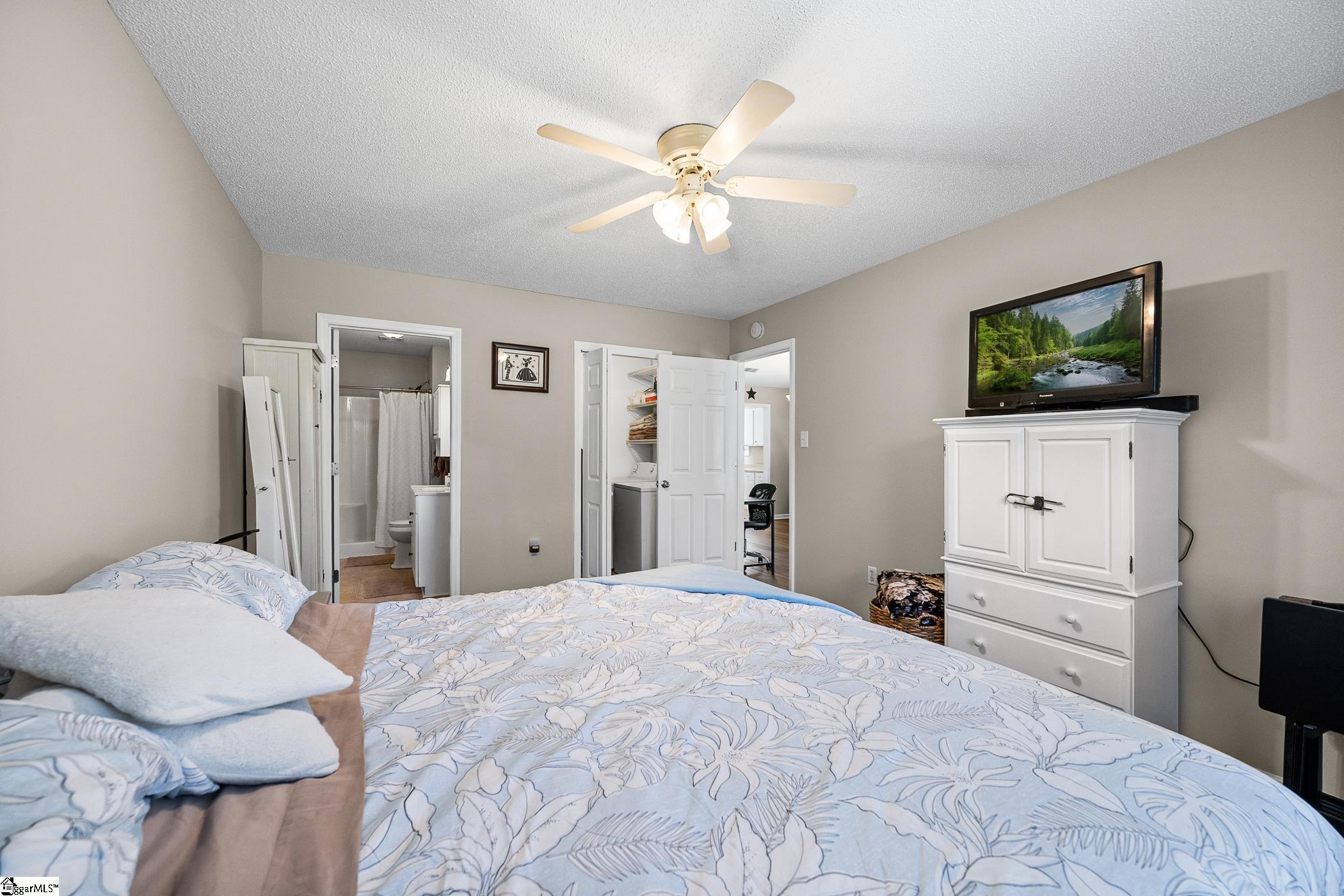 108 Pender Row Circle Property Photo 14