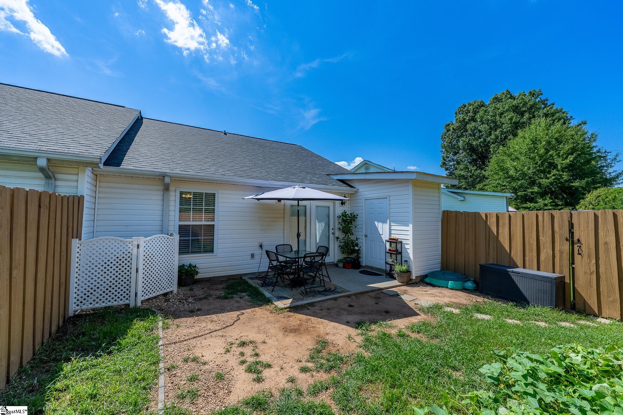 108 Pender Row Circle Property Photo 26