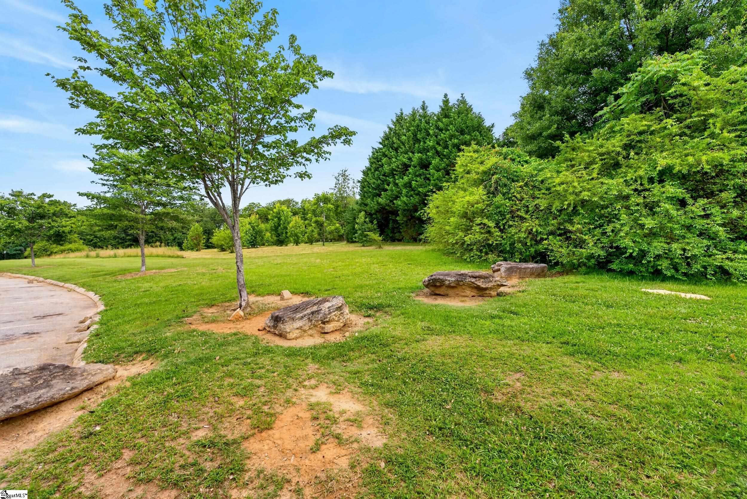 1597150 Property Photo 16