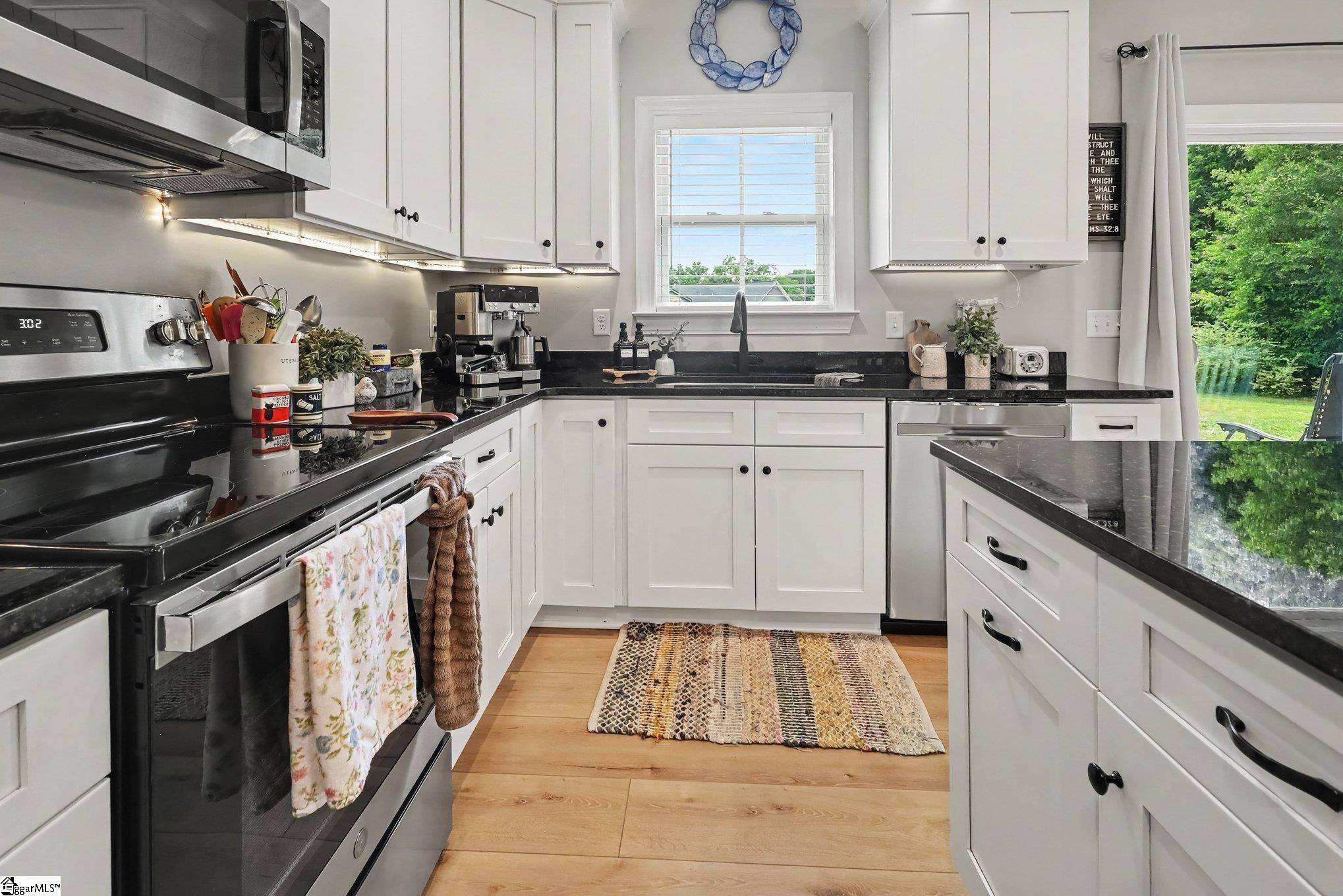 3807 Camp Road Property Photo 10