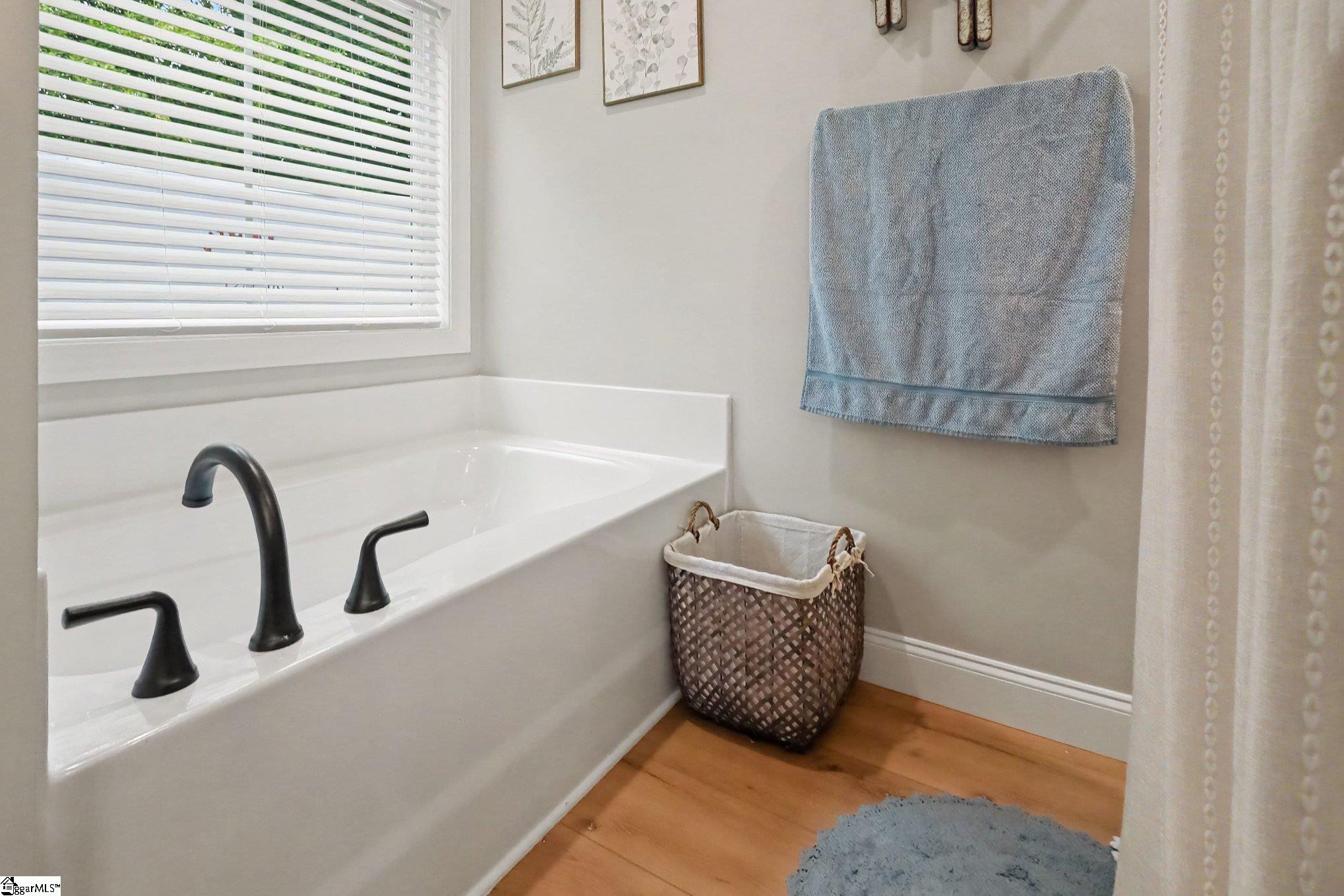3807 Camp Road Property Photo 17