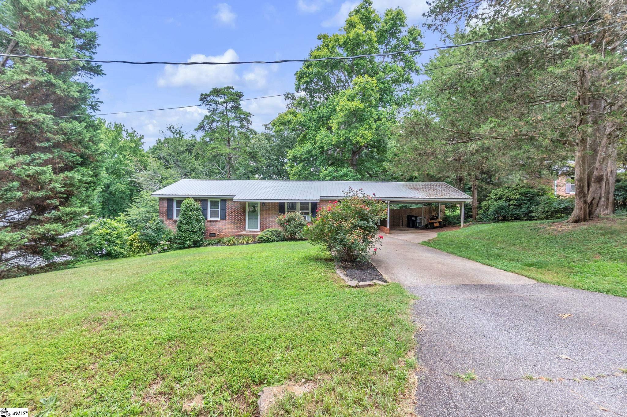 128 Midway Drive Property Photo 1