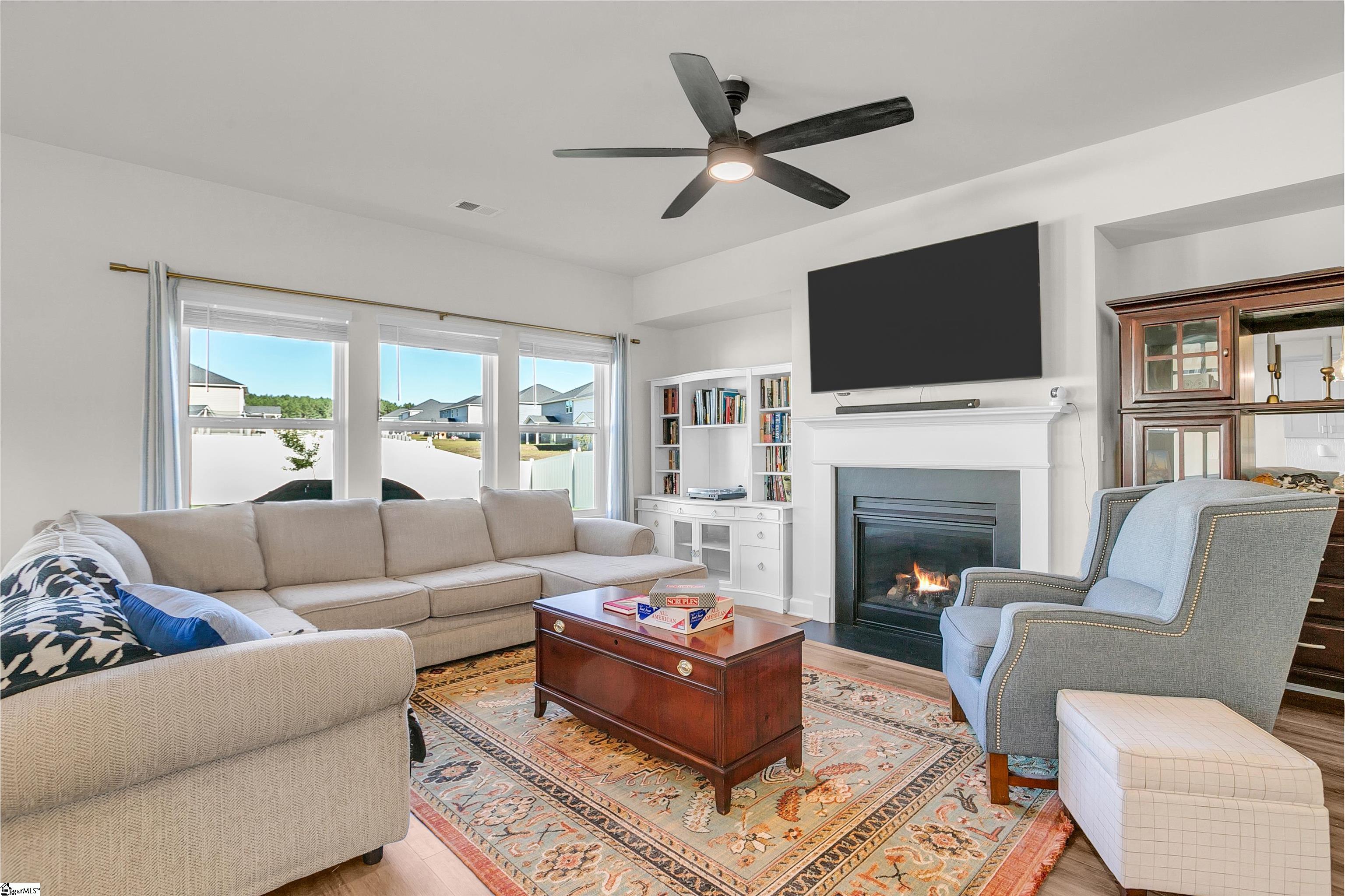 411 Hazelcroft Drive Property Photo 4