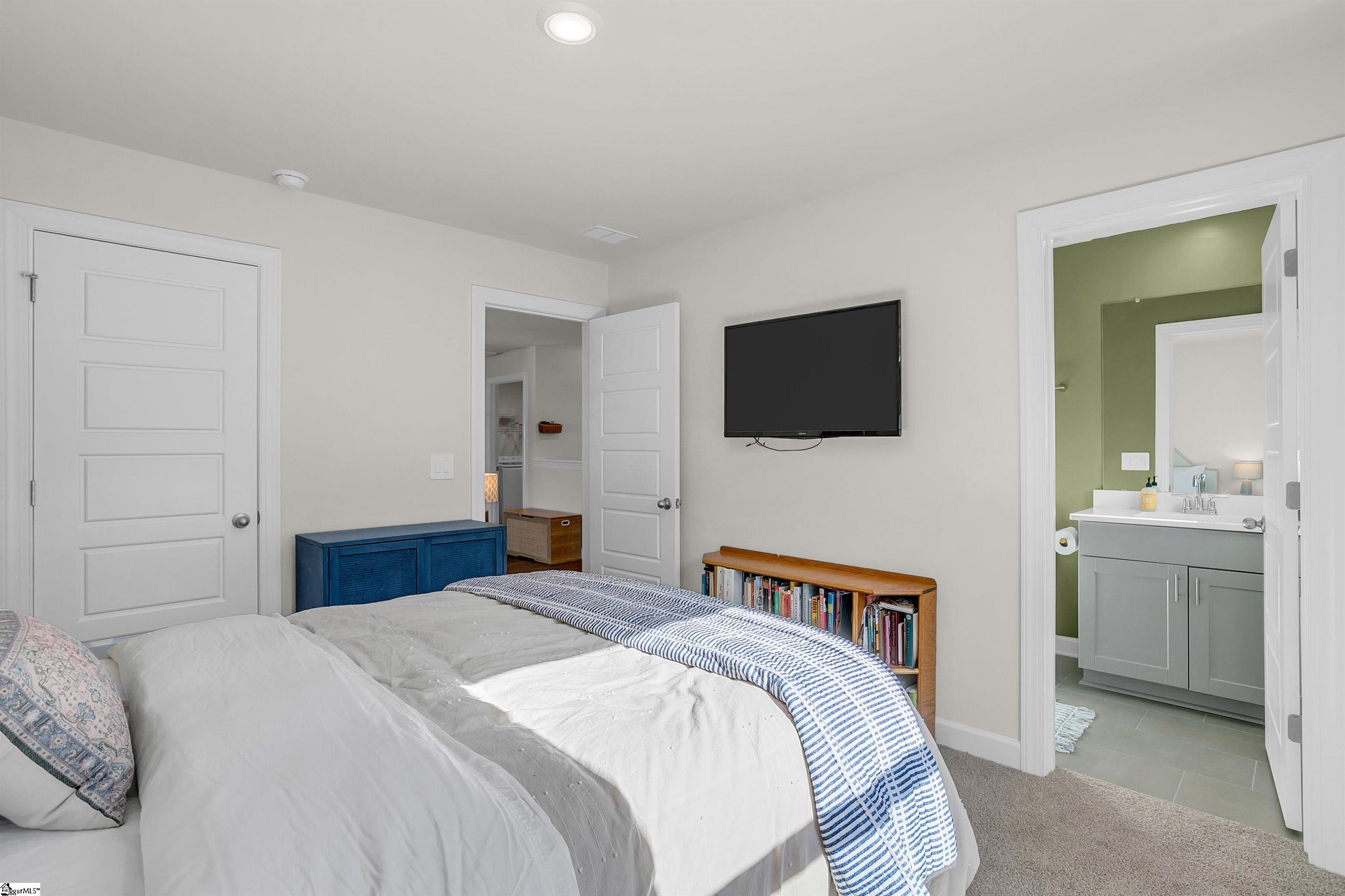 411 Hazelcroft Drive Property Photo 31