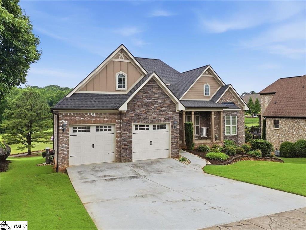 310 S Woodfin Ridge Drive Property Photo 4