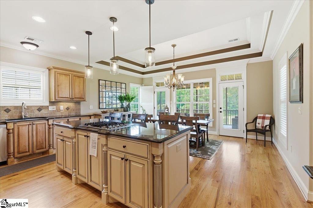 310 S Woodfin Ridge Drive Property Photo 14