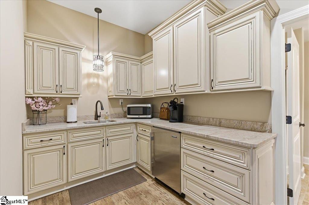 310 S Woodfin Ridge Drive Property Photo 43