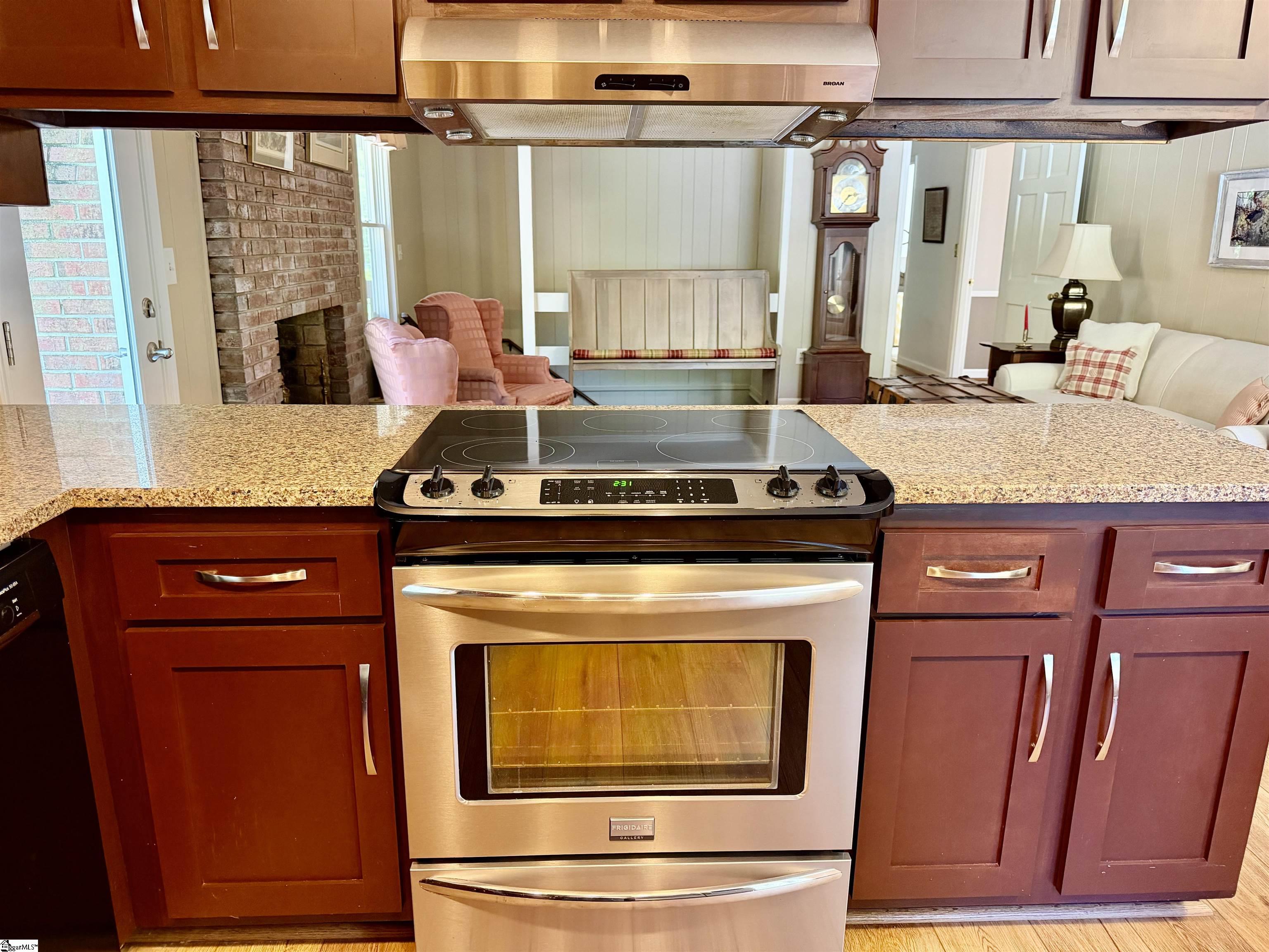 12 E Indian Trail Property Photo 6