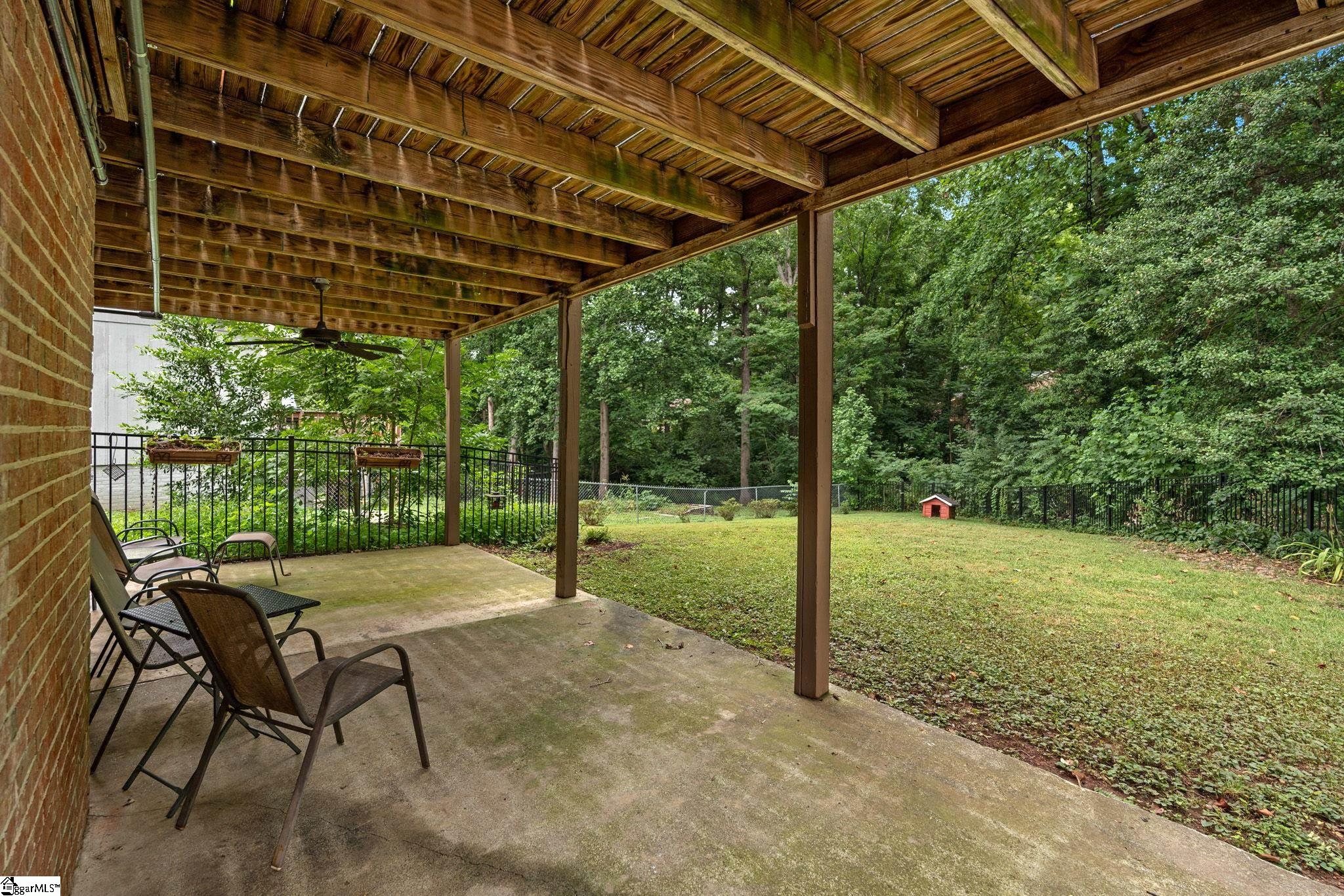12 E Indian Trail Property Photo 16