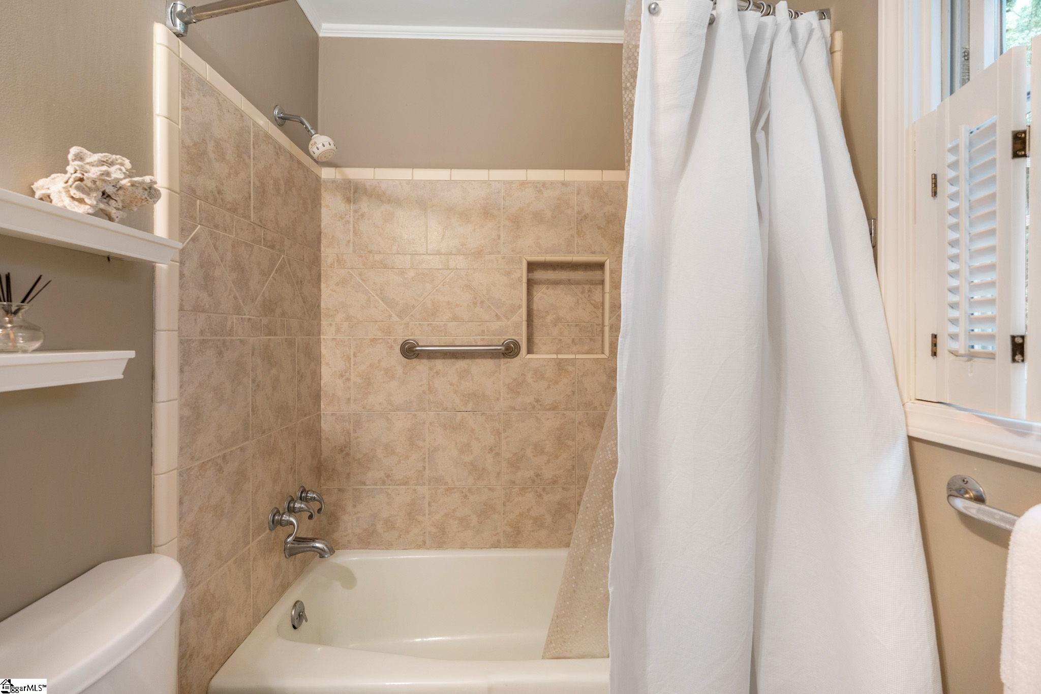 12 E Indian Trail Property Photo 25