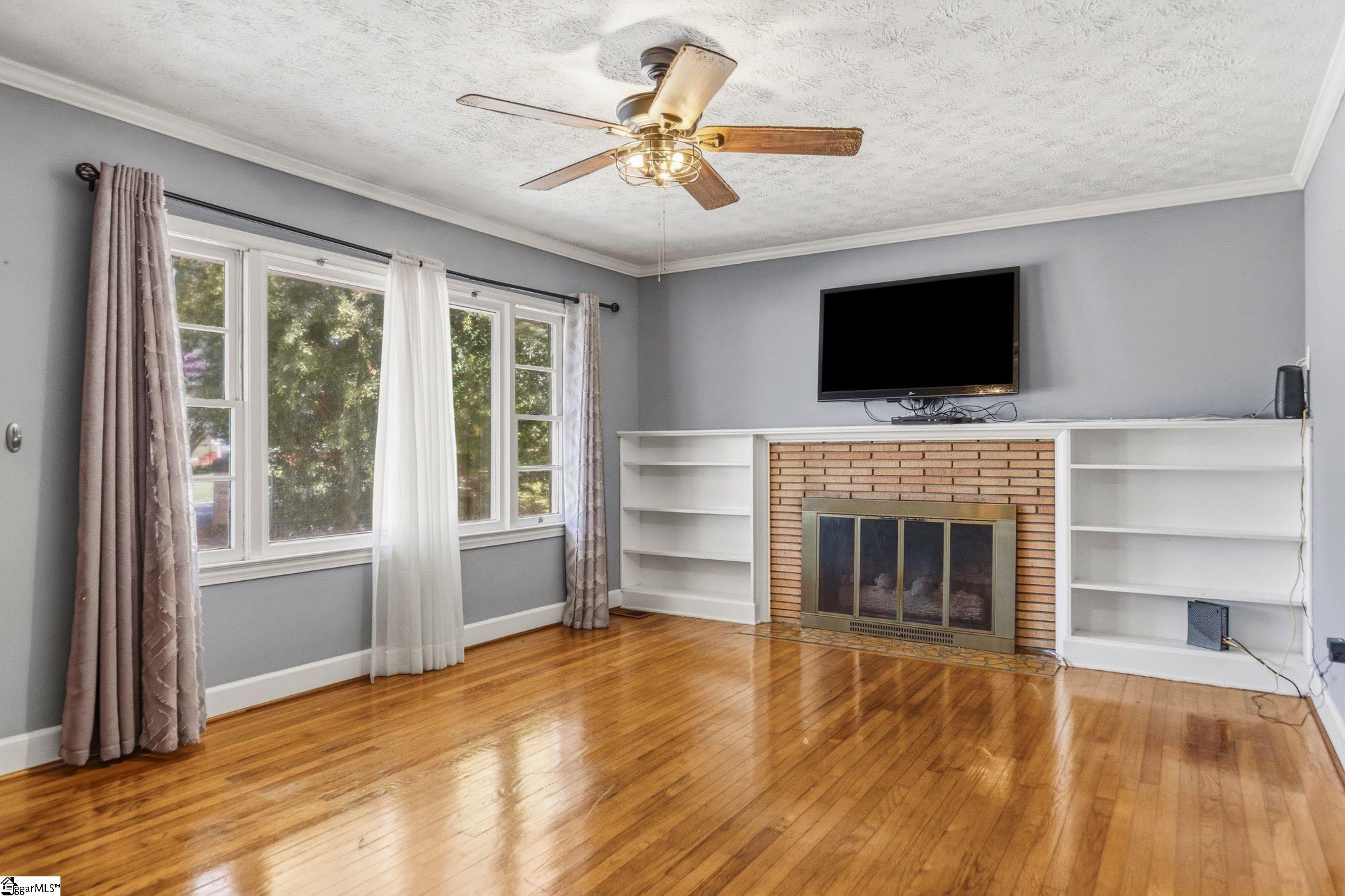 8 Bainbridge Drive Property Photo 5