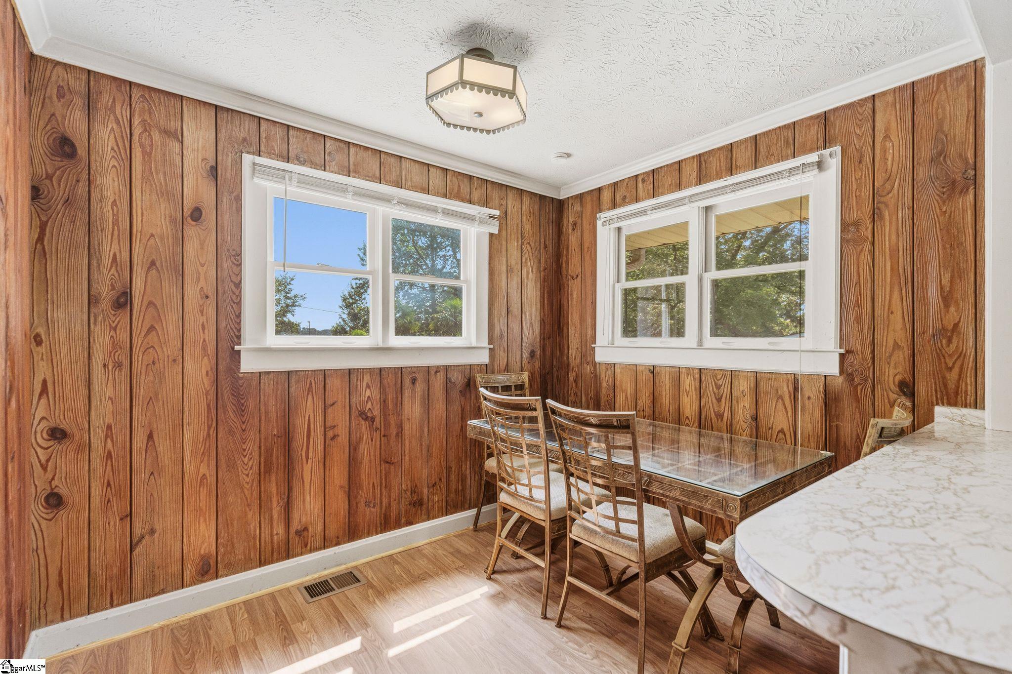 8 Bainbridge Drive Property Photo 10