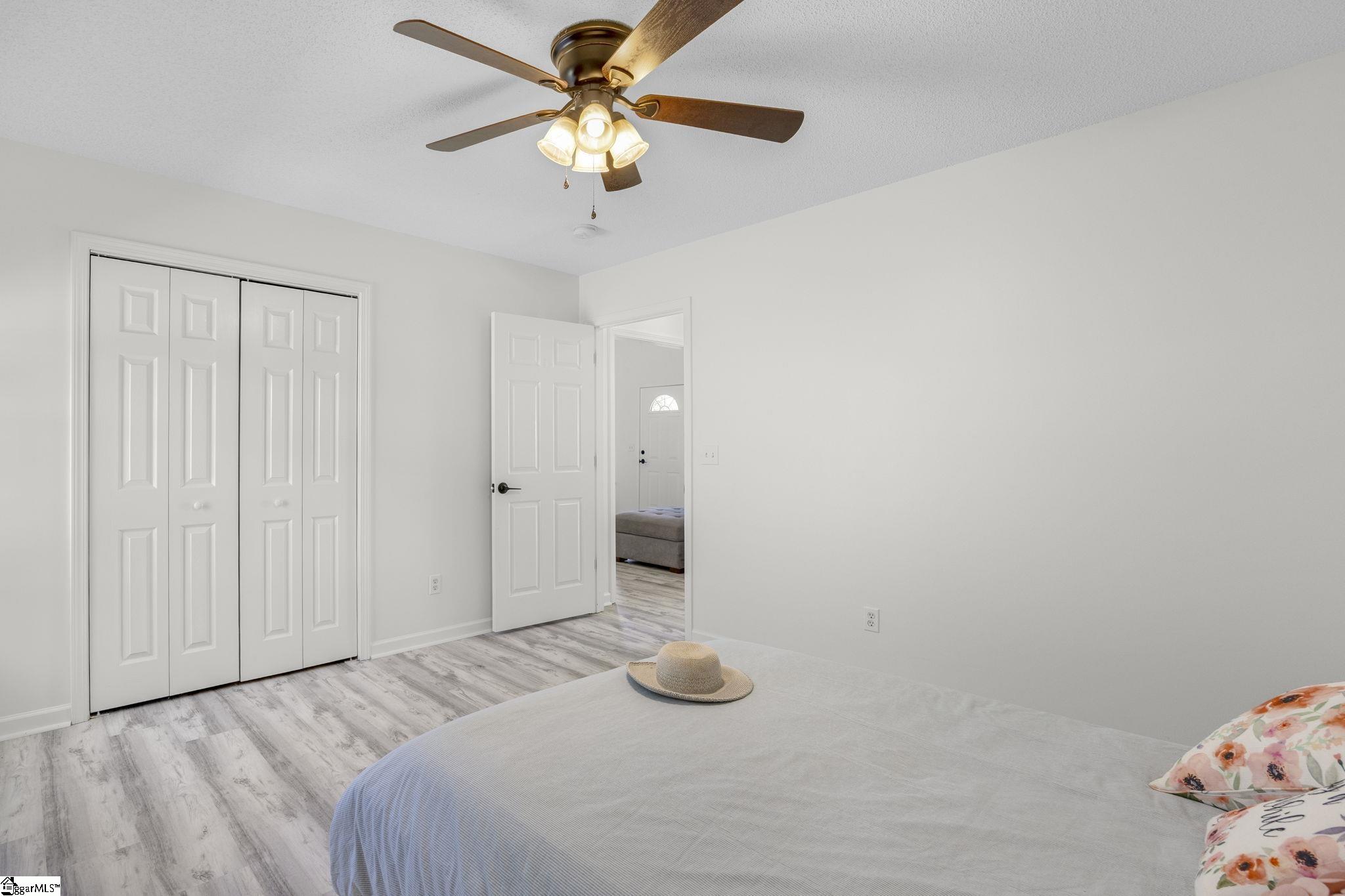 124 E King Road Property Photo 27