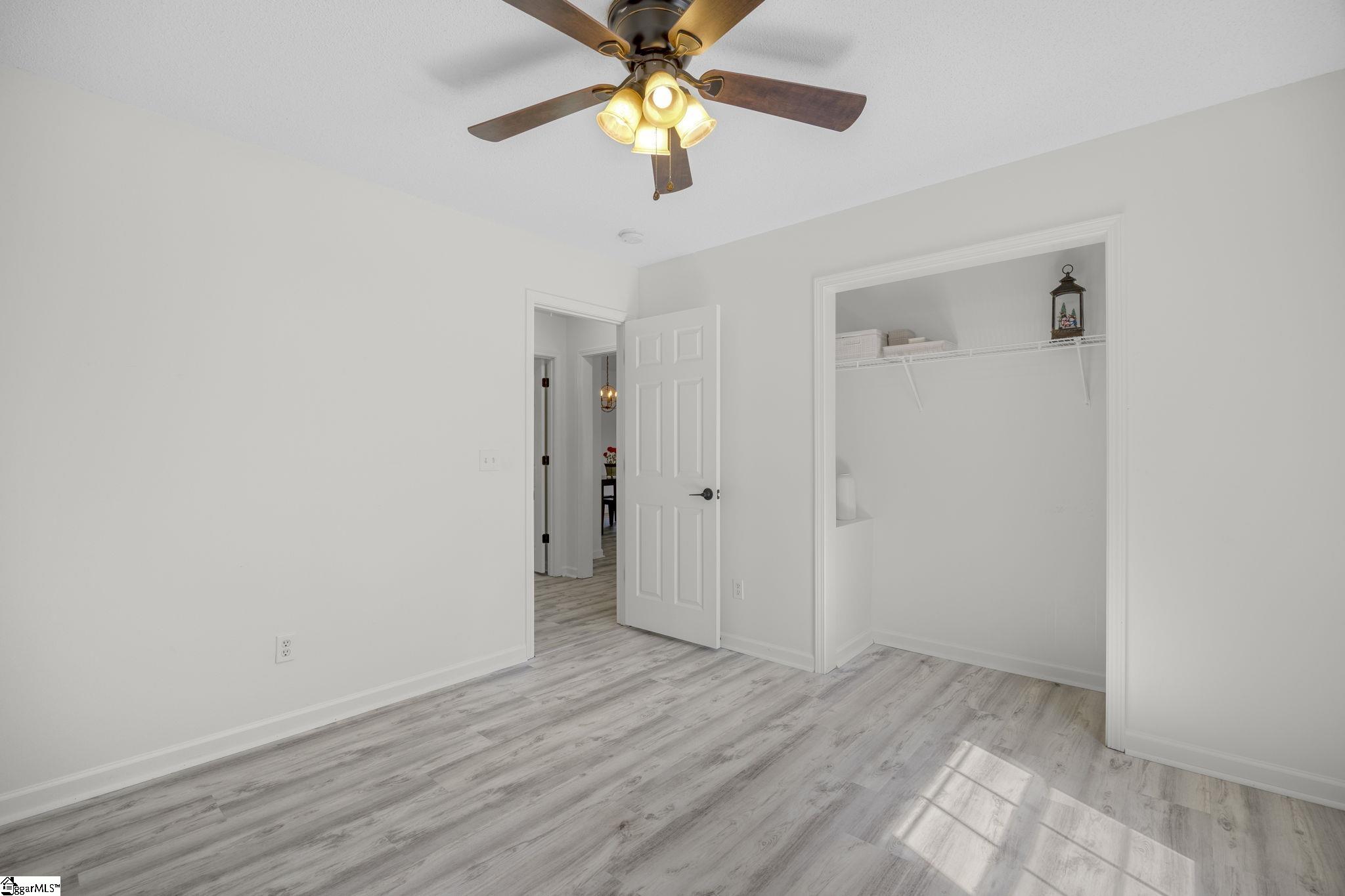 124 E King Road Property Photo 28