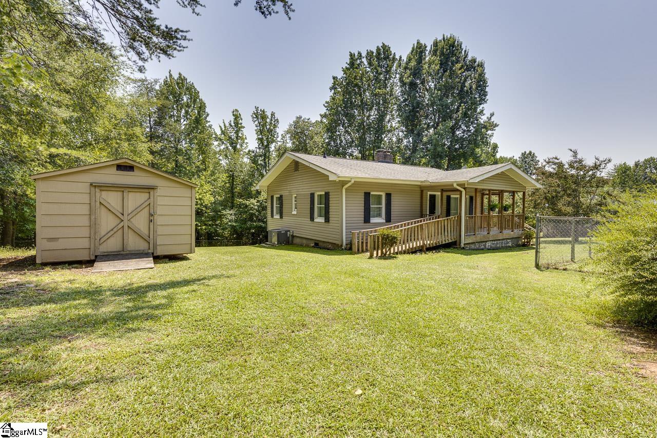 520 Chestnut Ridge Road Property Photo 4