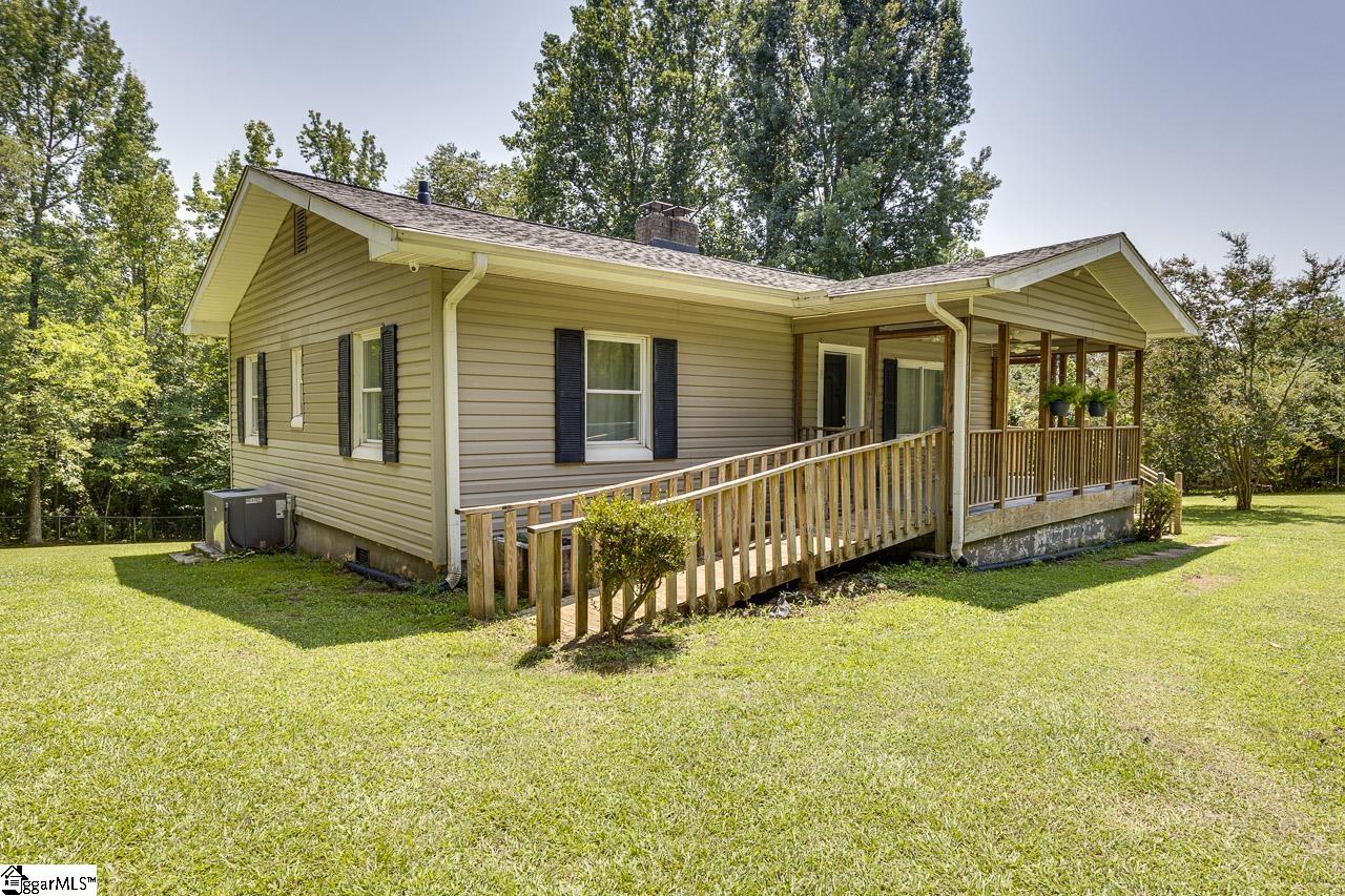 520 Chestnut Ridge Road Property Photo 5