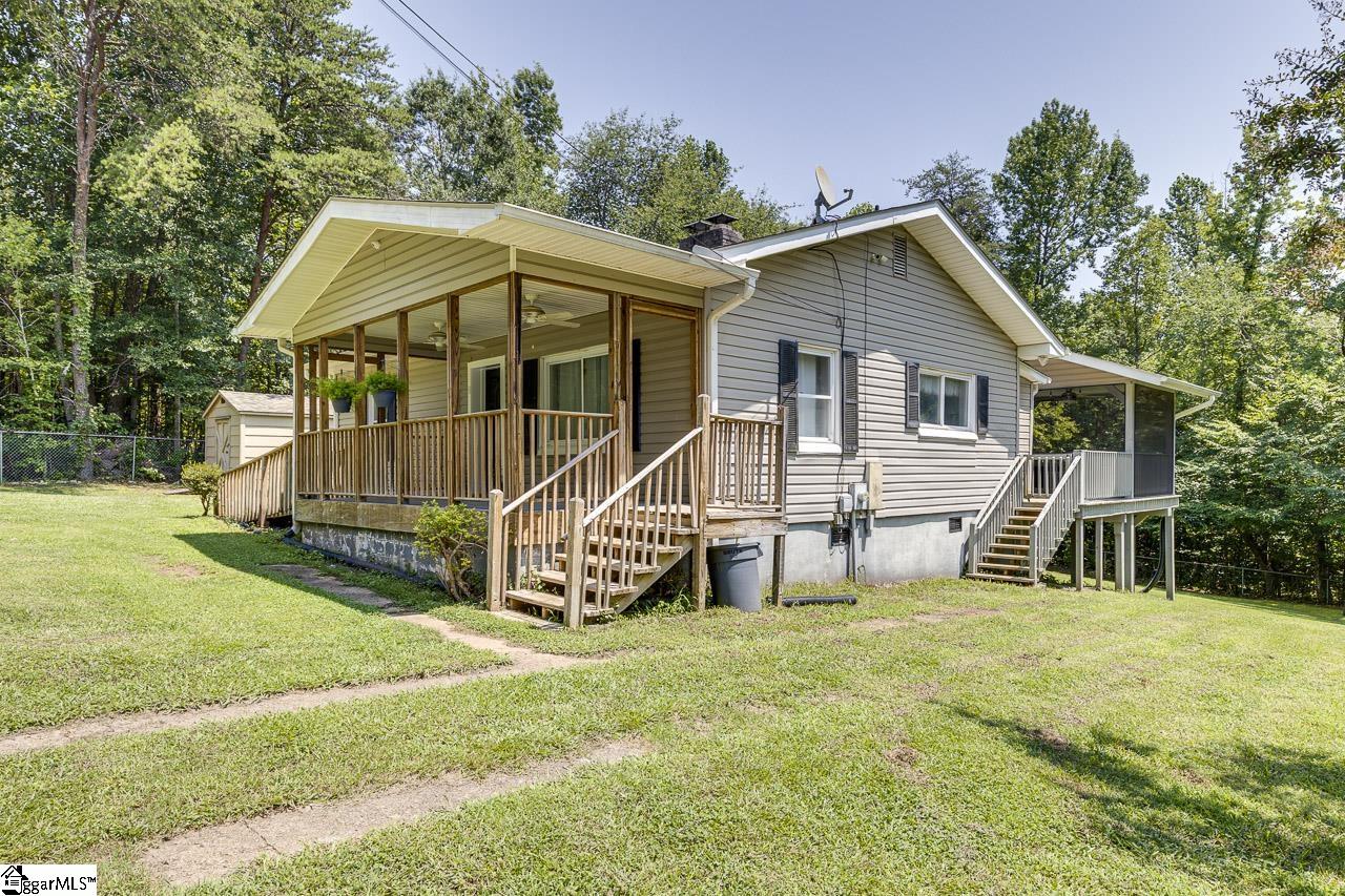 520 Chestnut Ridge Road Property Photo 6