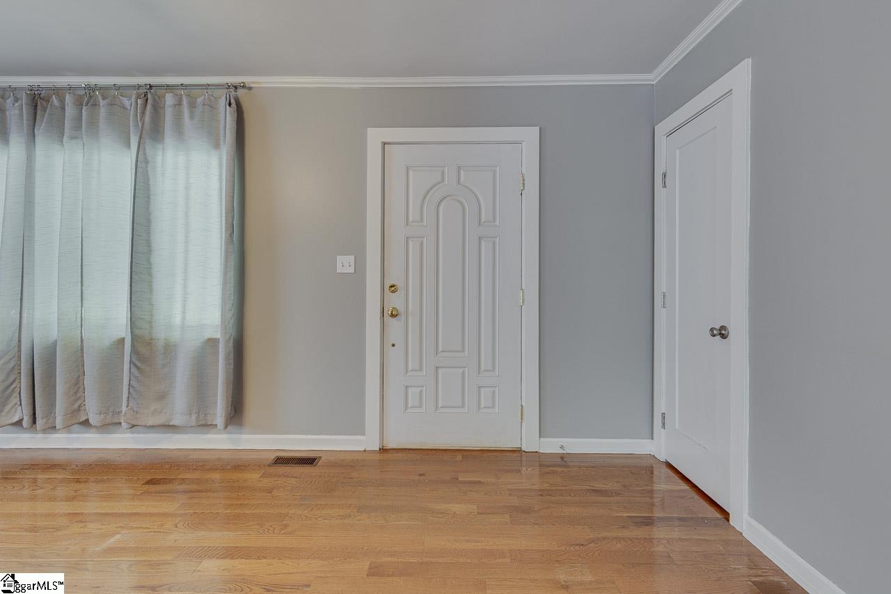 520 Chestnut Ridge Road Property Photo 10