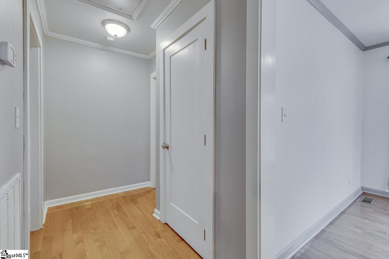 520 Chestnut Ridge Road Property Photo 15