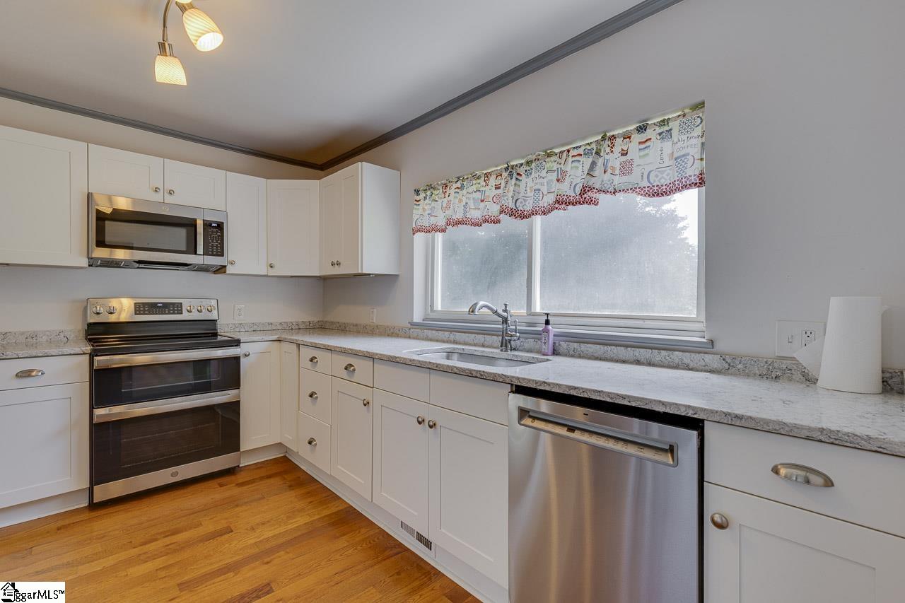 520 Chestnut Ridge Road Property Photo 23