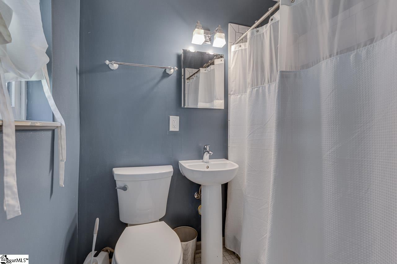 520 Chestnut Ridge Road Property Photo 27