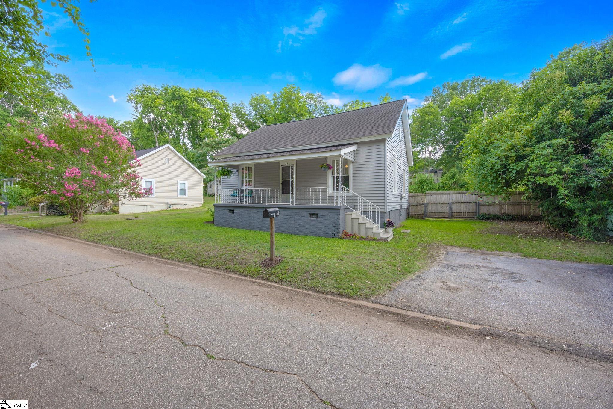 38 S 6th Street Property Photo 5