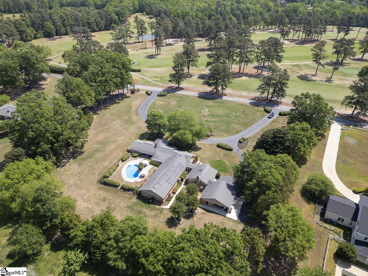136 Club Drive Property Photo 5