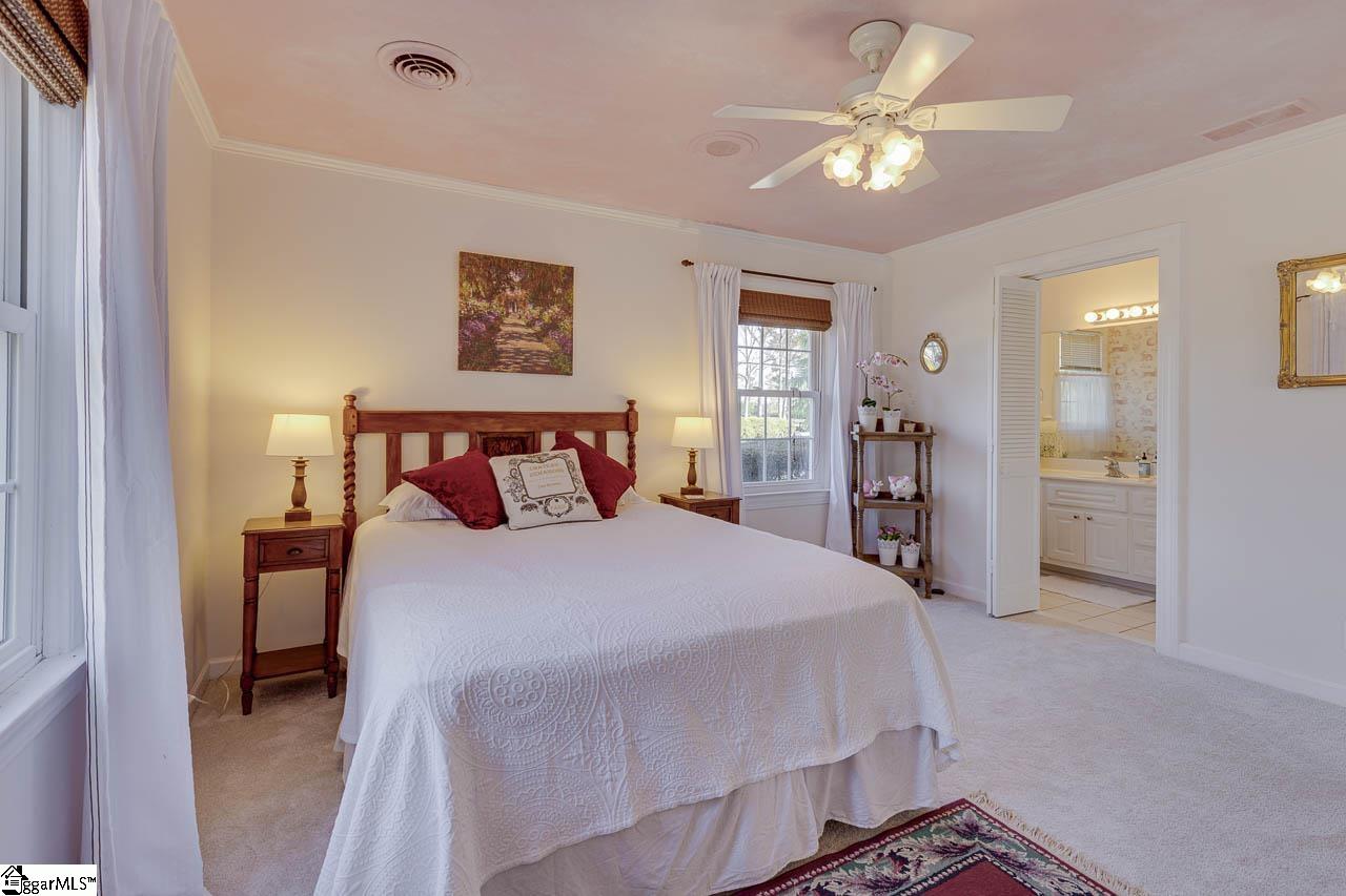 136 Club Drive Property Photo 27