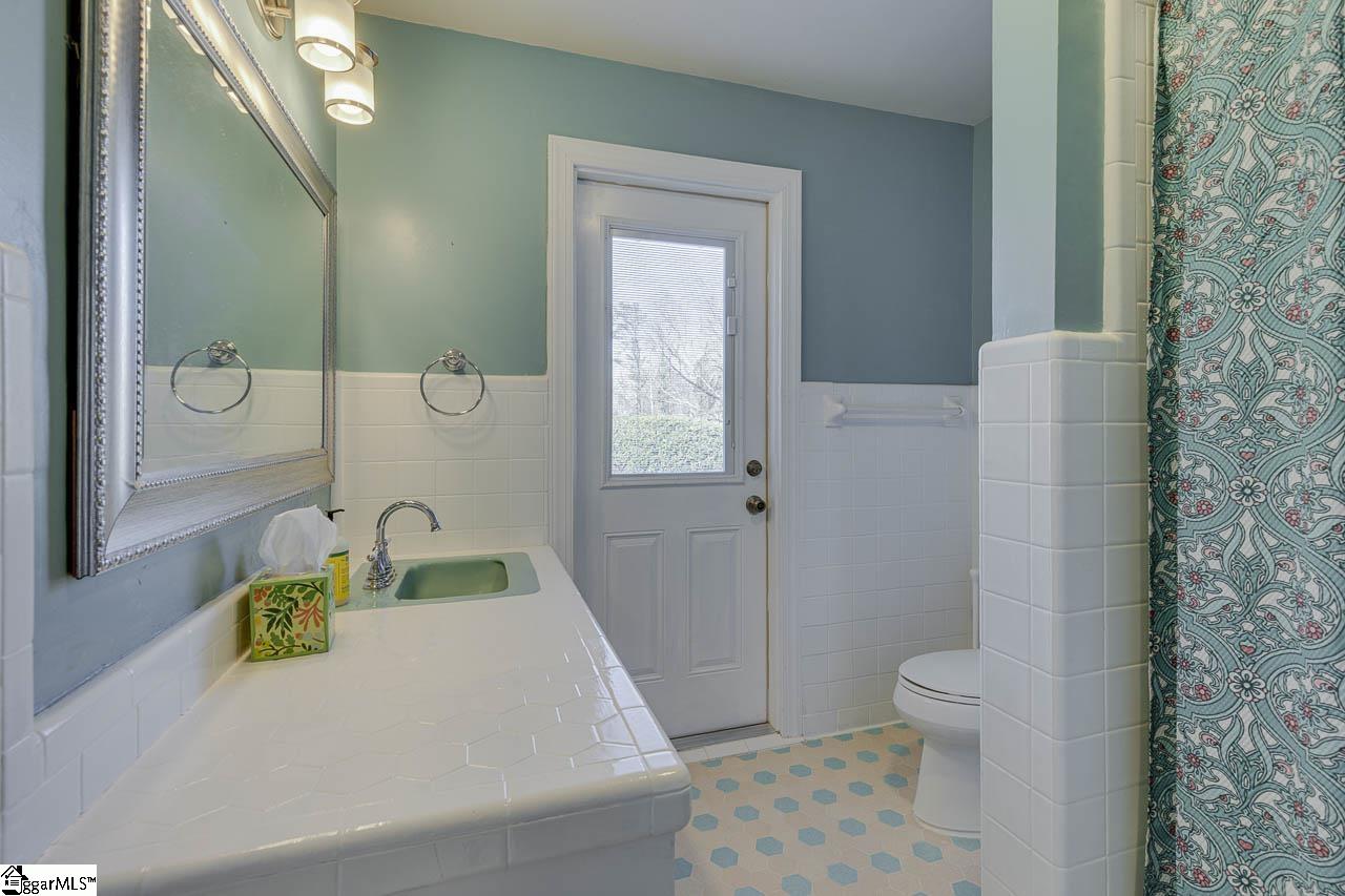 136 Club Drive Property Photo 35