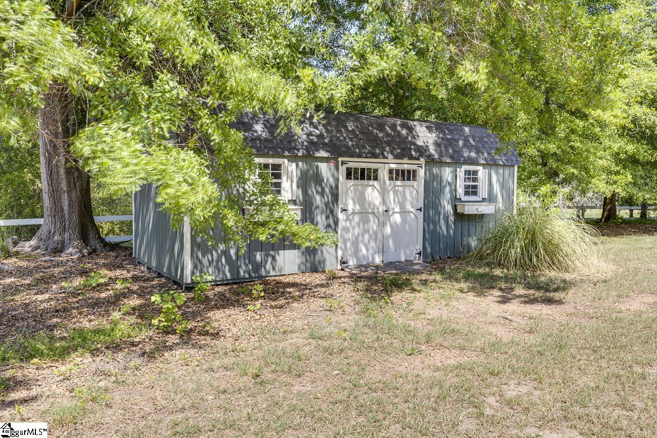 136 Club Drive Property Photo 41
