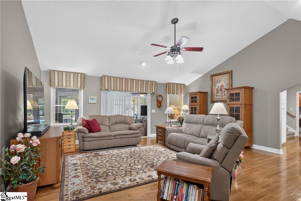 534 Broadwater Circle Property Photo 4