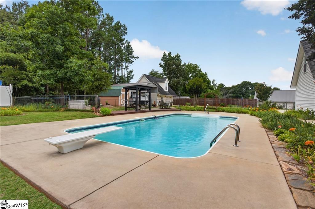 534 Broadwater Circle Property Photo 34