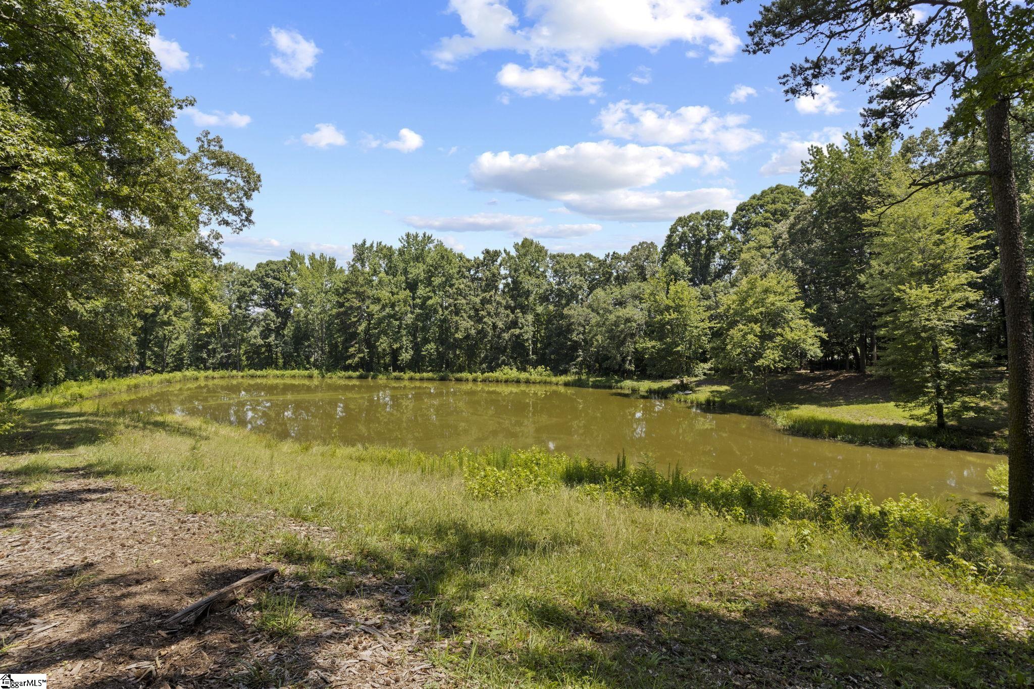 1000 Apple Valley Road Property Photo 5
