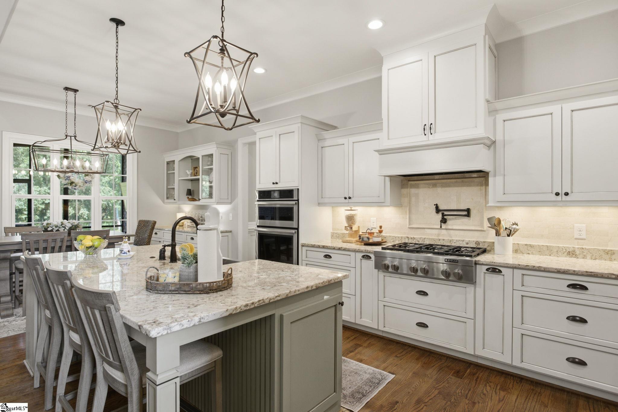 1000 Apple Valley Road Property Photo 10