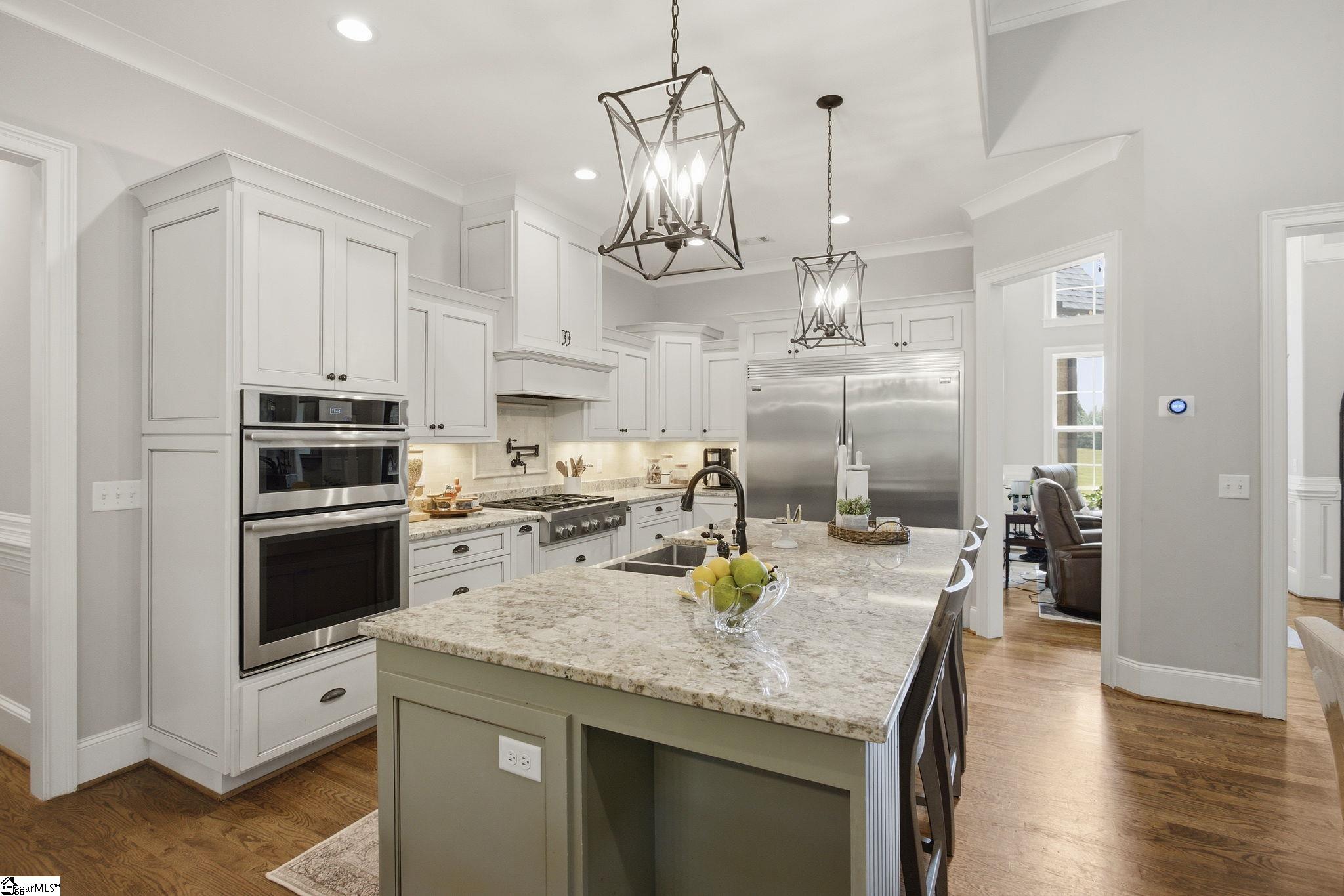 1000 Apple Valley Road Property Photo 11
