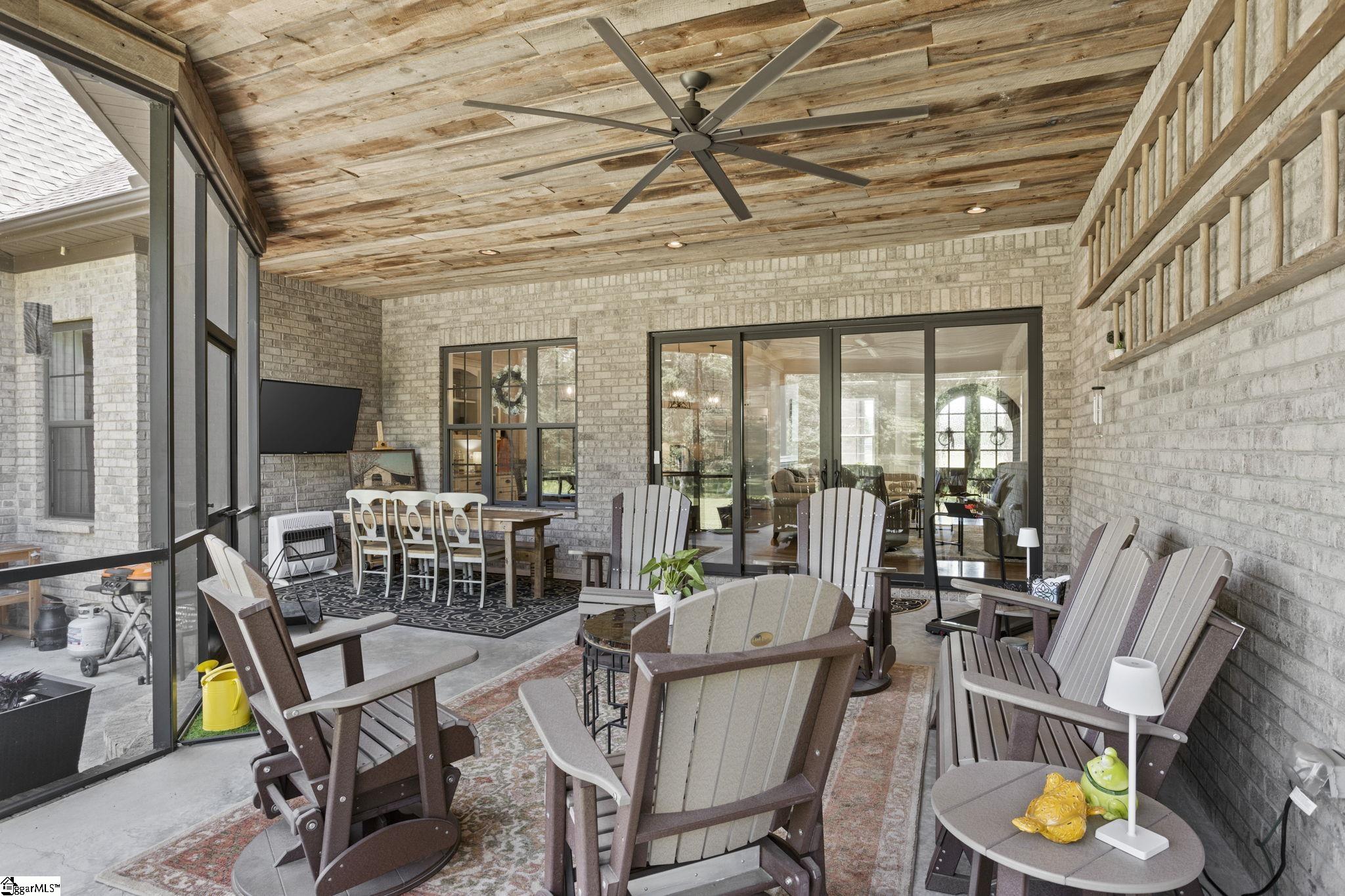 1000 Apple Valley Road Property Photo 25