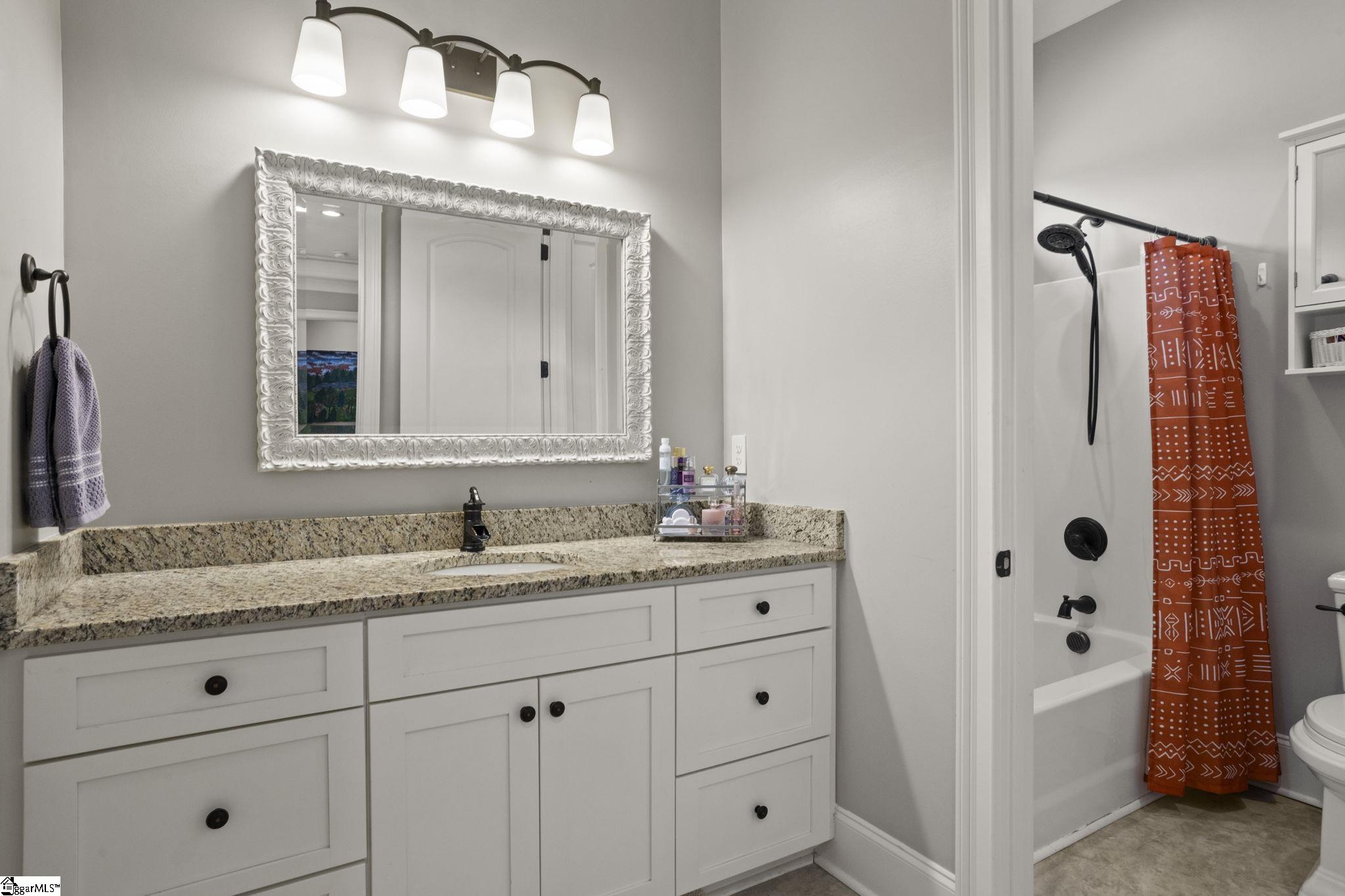 1000 Apple Valley Road Property Photo 34