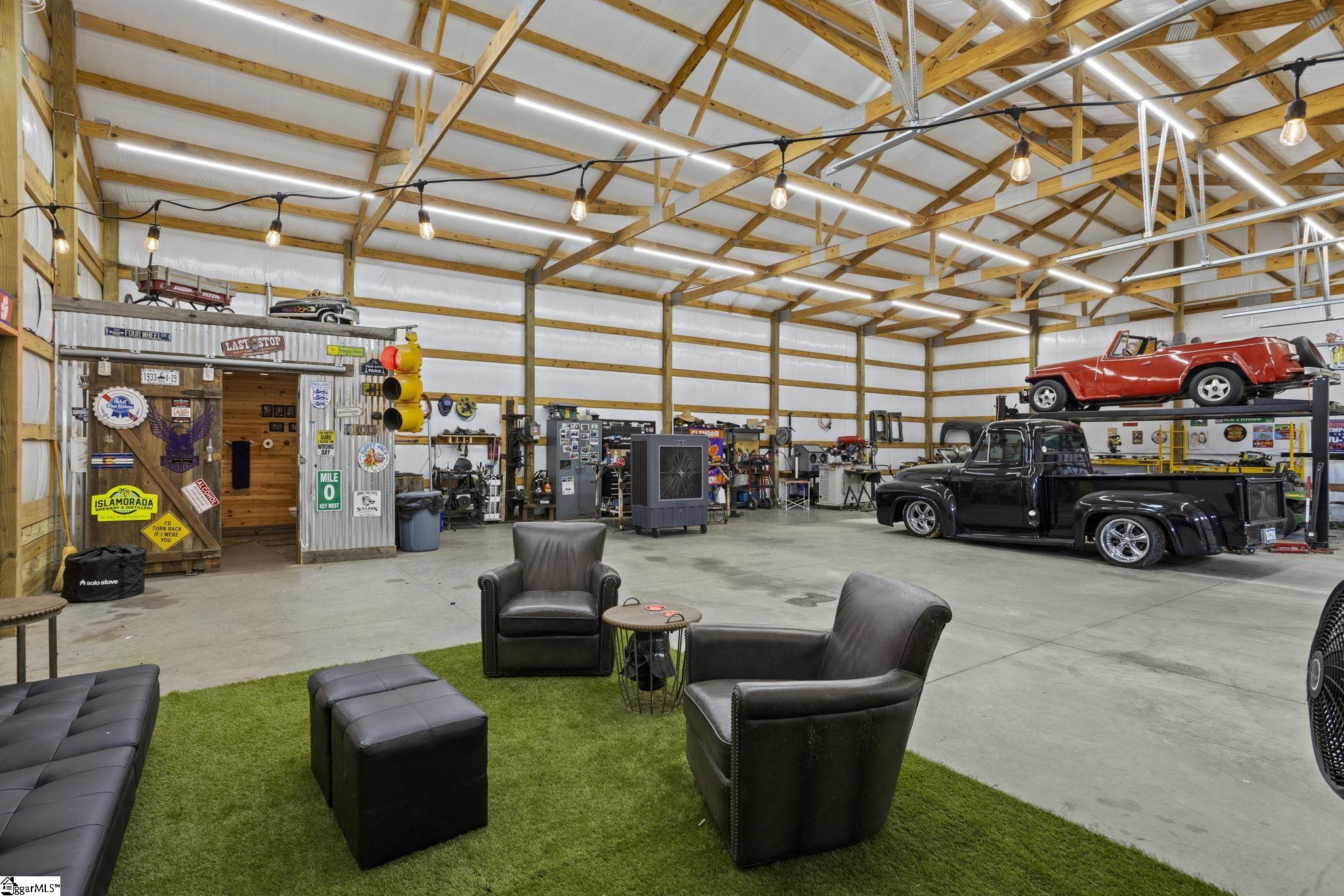 1000 Apple Valley Road Property Photo 41