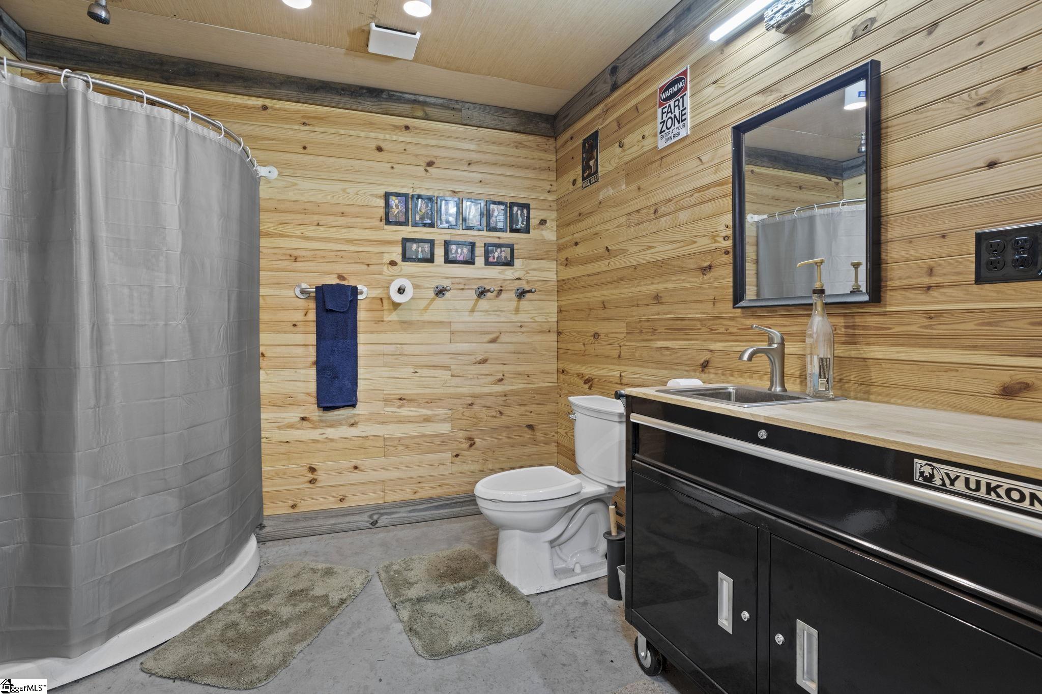 1000 Apple Valley Road Property Photo 43